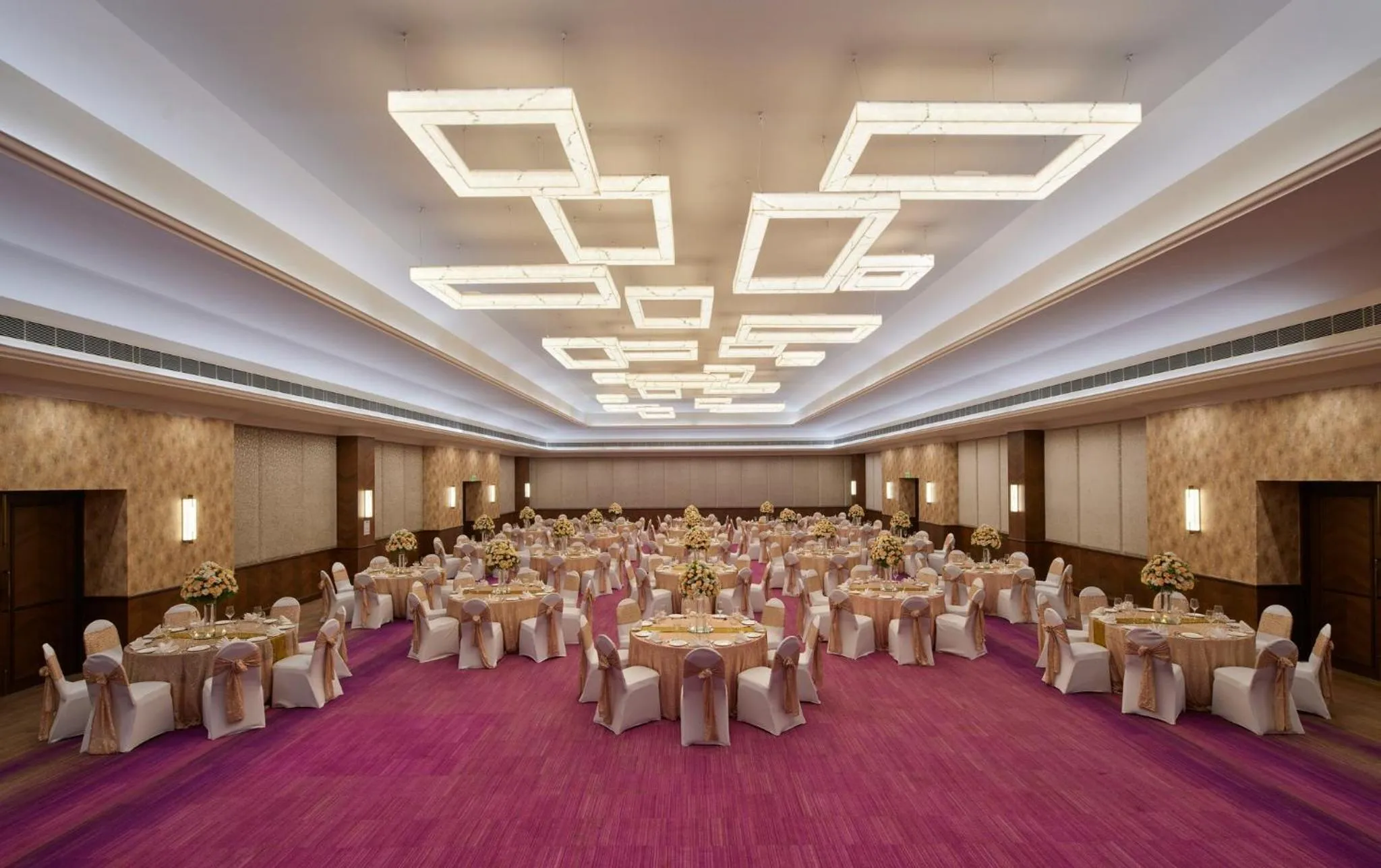 Meeting/conference room in Holiday Inn Resort Goa by IHG