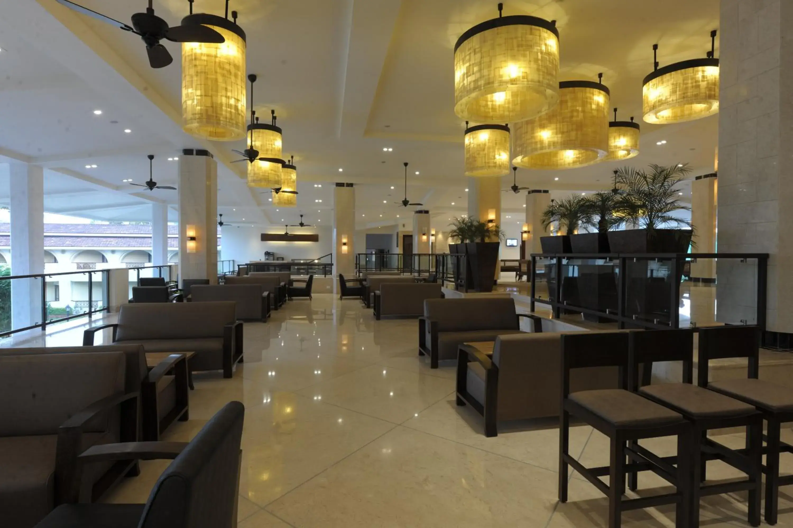 Lounge or bar in Holiday Inn Resort Goa by IHG Lounge or bar in Holiday Inn Resort Goa by IHG