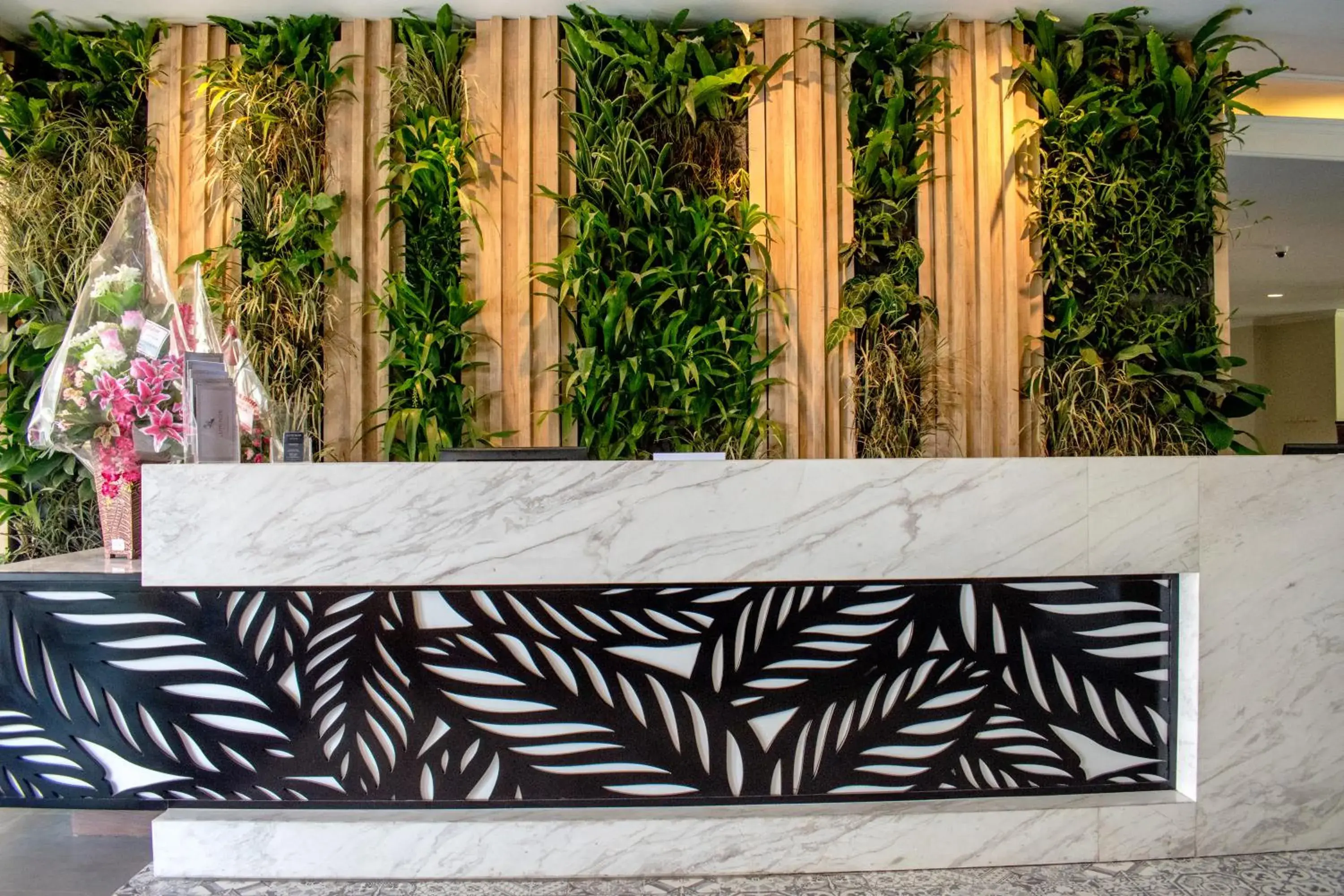 Lobby or reception in Luminor Hotel Jember By WH Lobby or reception in Luminor Hotel Jember By WH