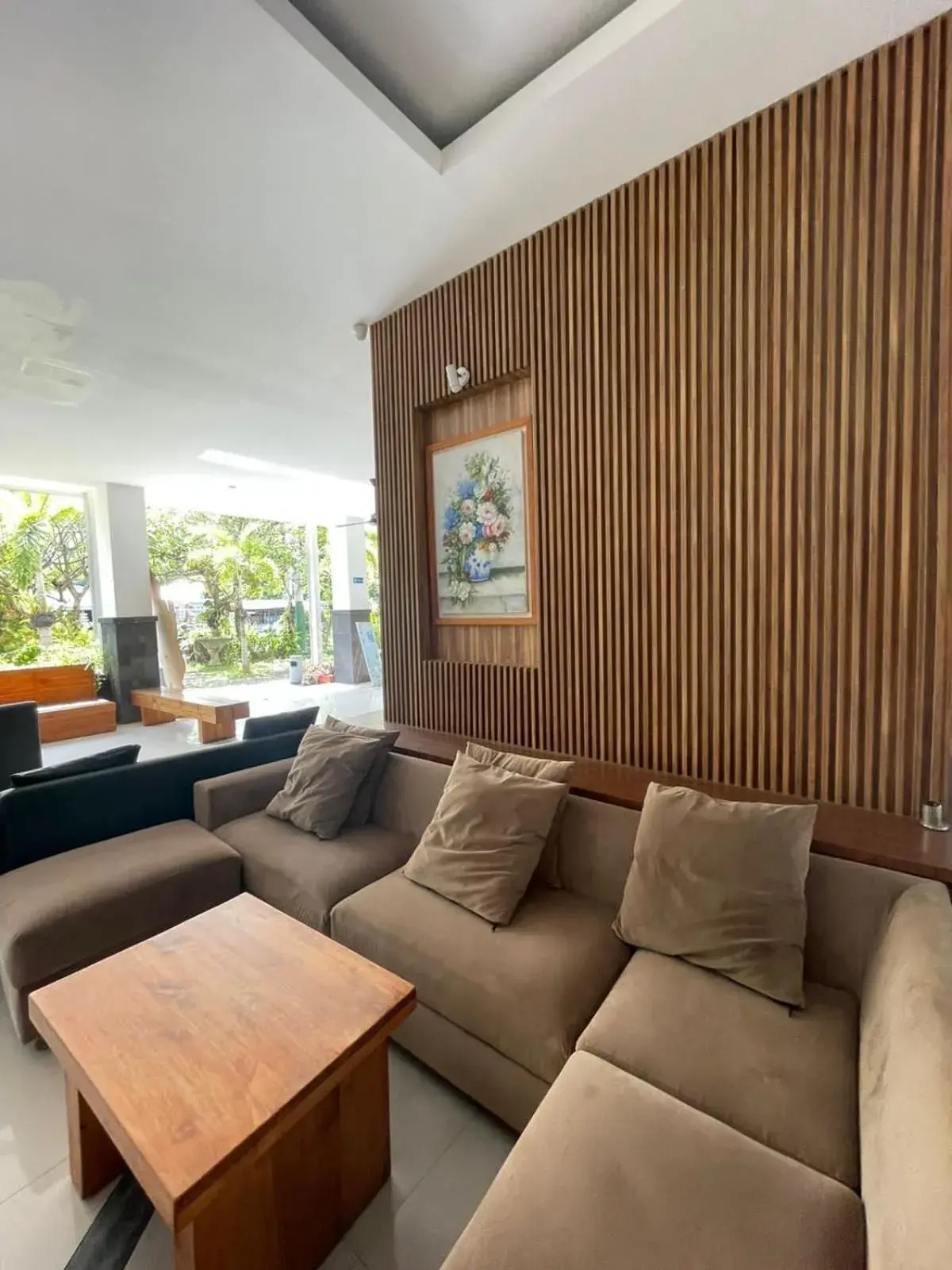 Lobby or reception in Central Inn Senggigi Lobby or reception in Central Inn Senggigi