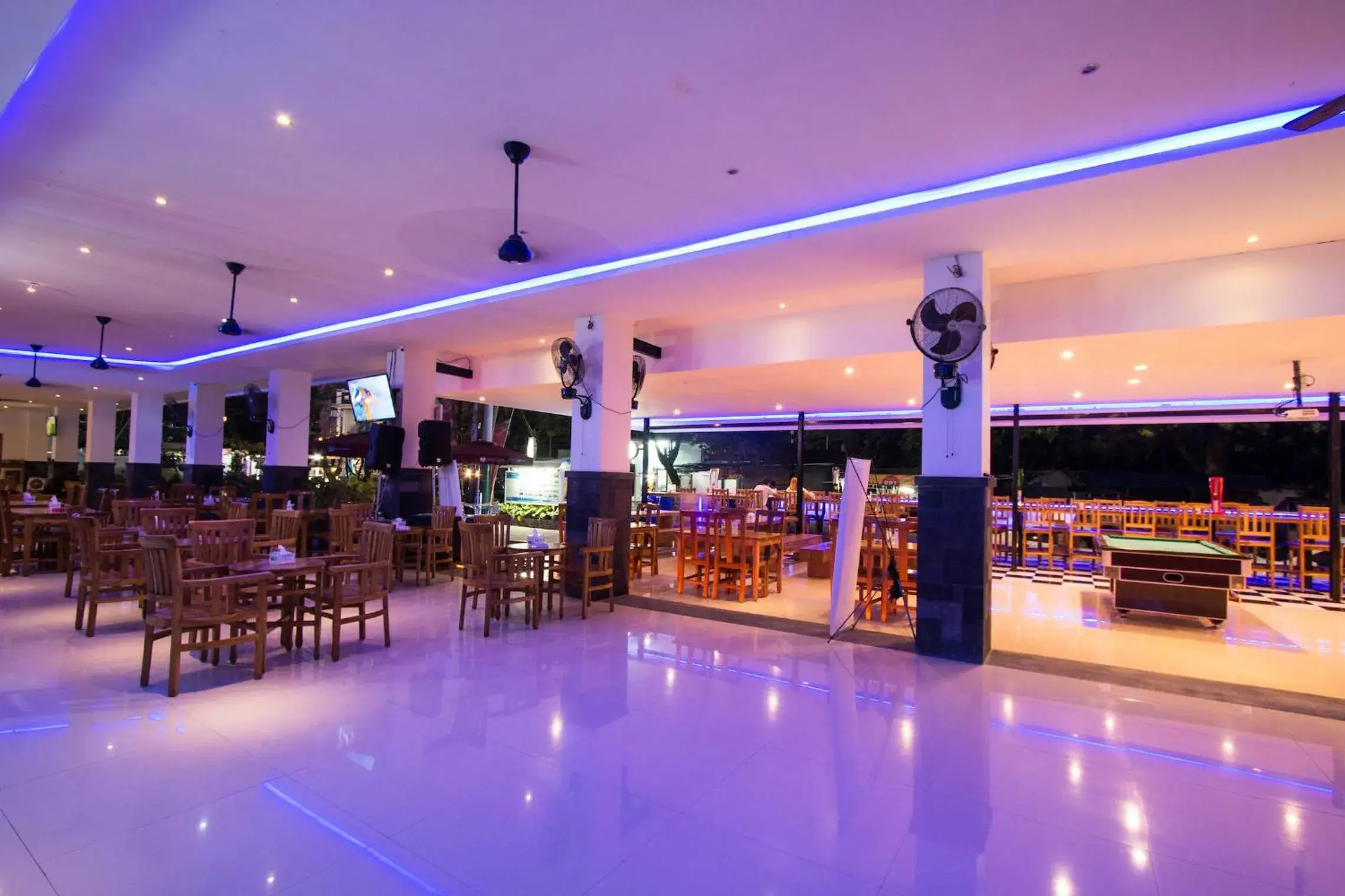 Restaurant/places to eat in Central Inn Senggigi Restaurant/places to eat in Central Inn Senggigi