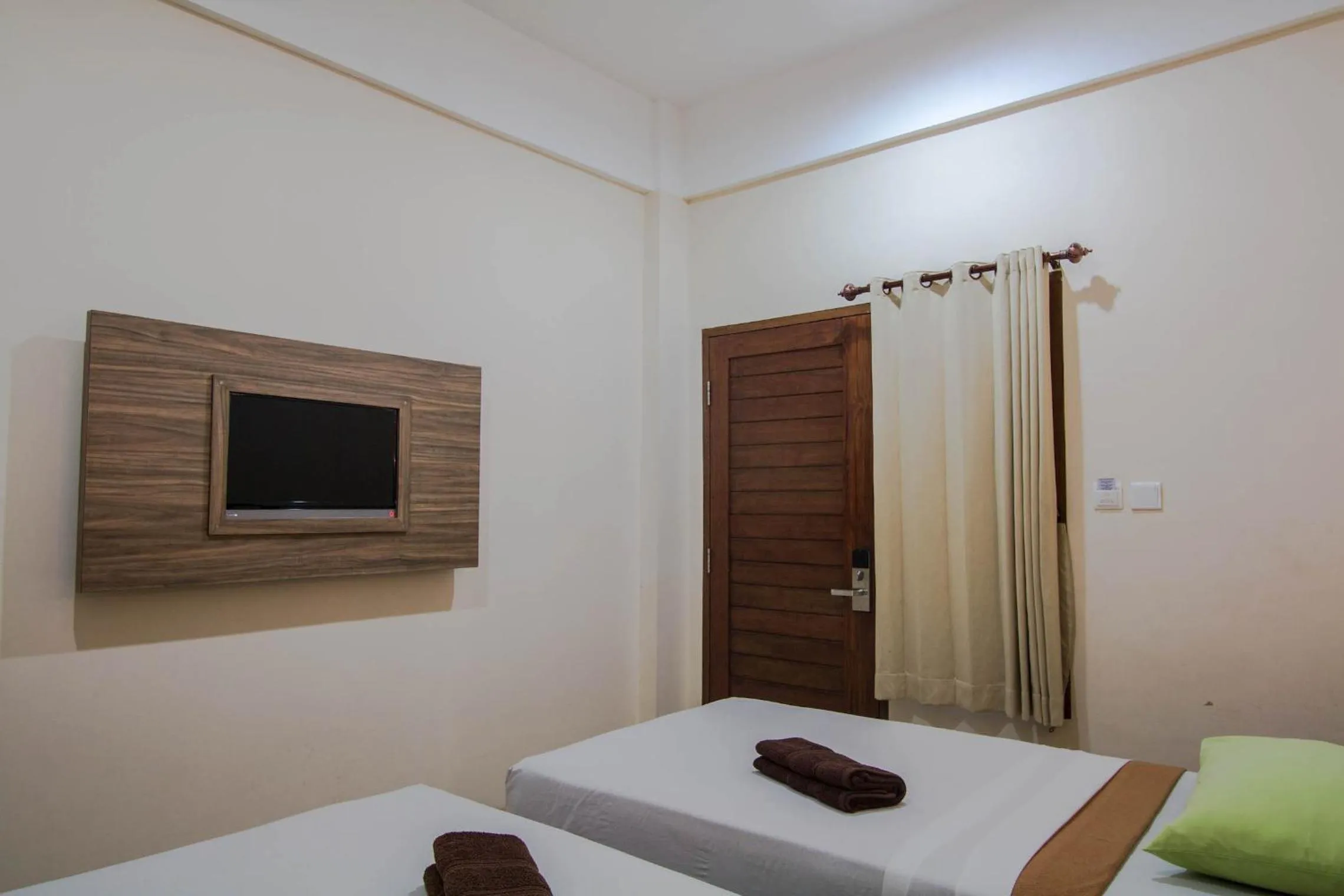 Bed in Central Inn Senggigi