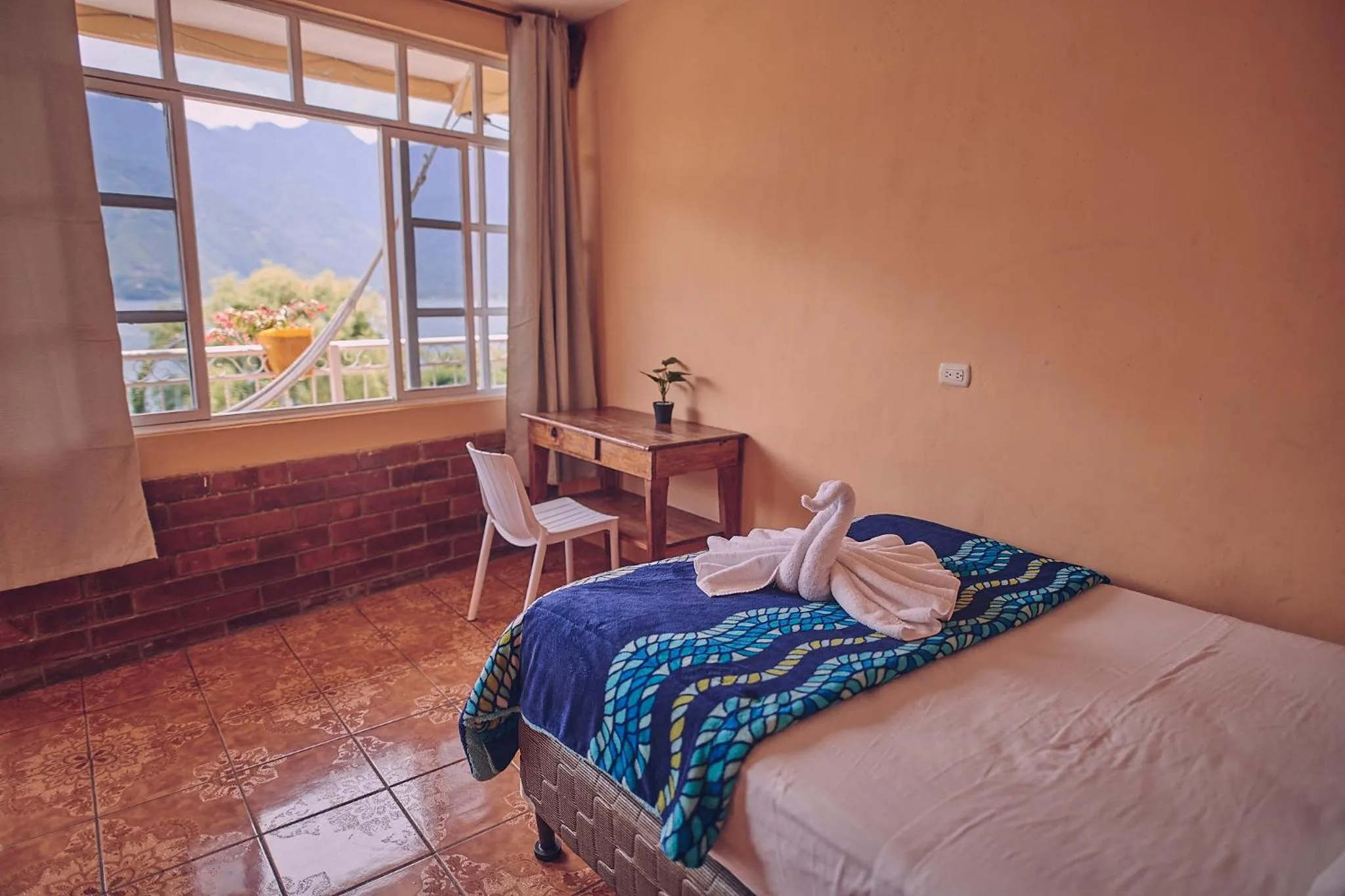 Bedroom, Bed in Amigos