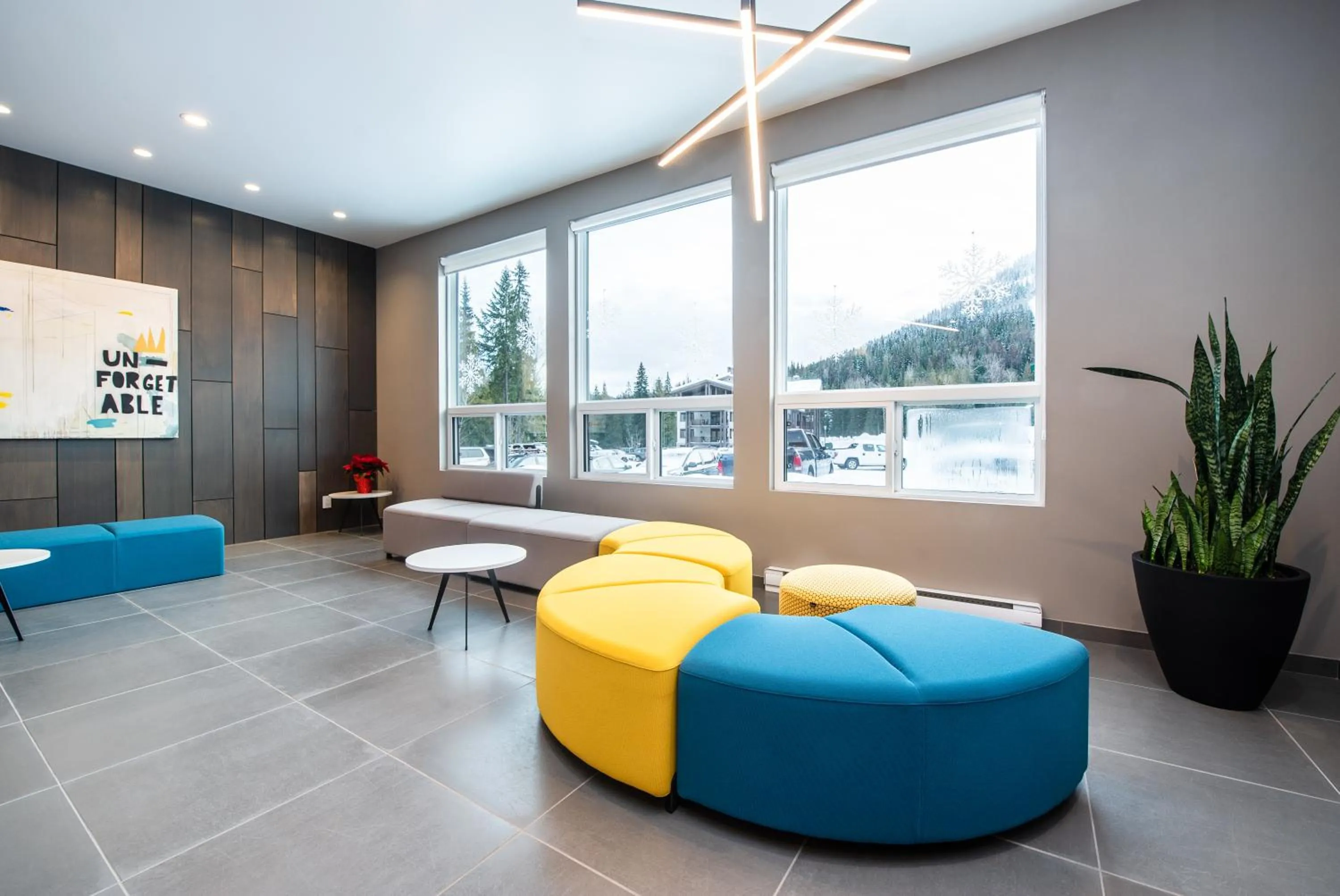 Communal lounge/ TV room in Nowhere Special Hostel