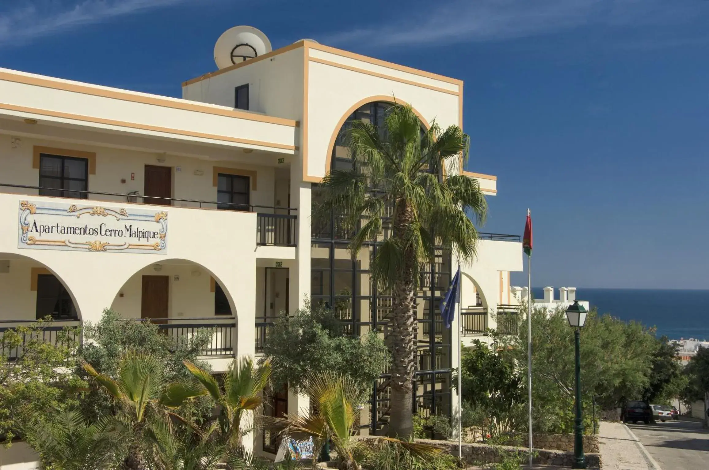 Facade/entrance in Alfagar Cerro Malpique Facade/entrance in Alfagar Cerro Malpique