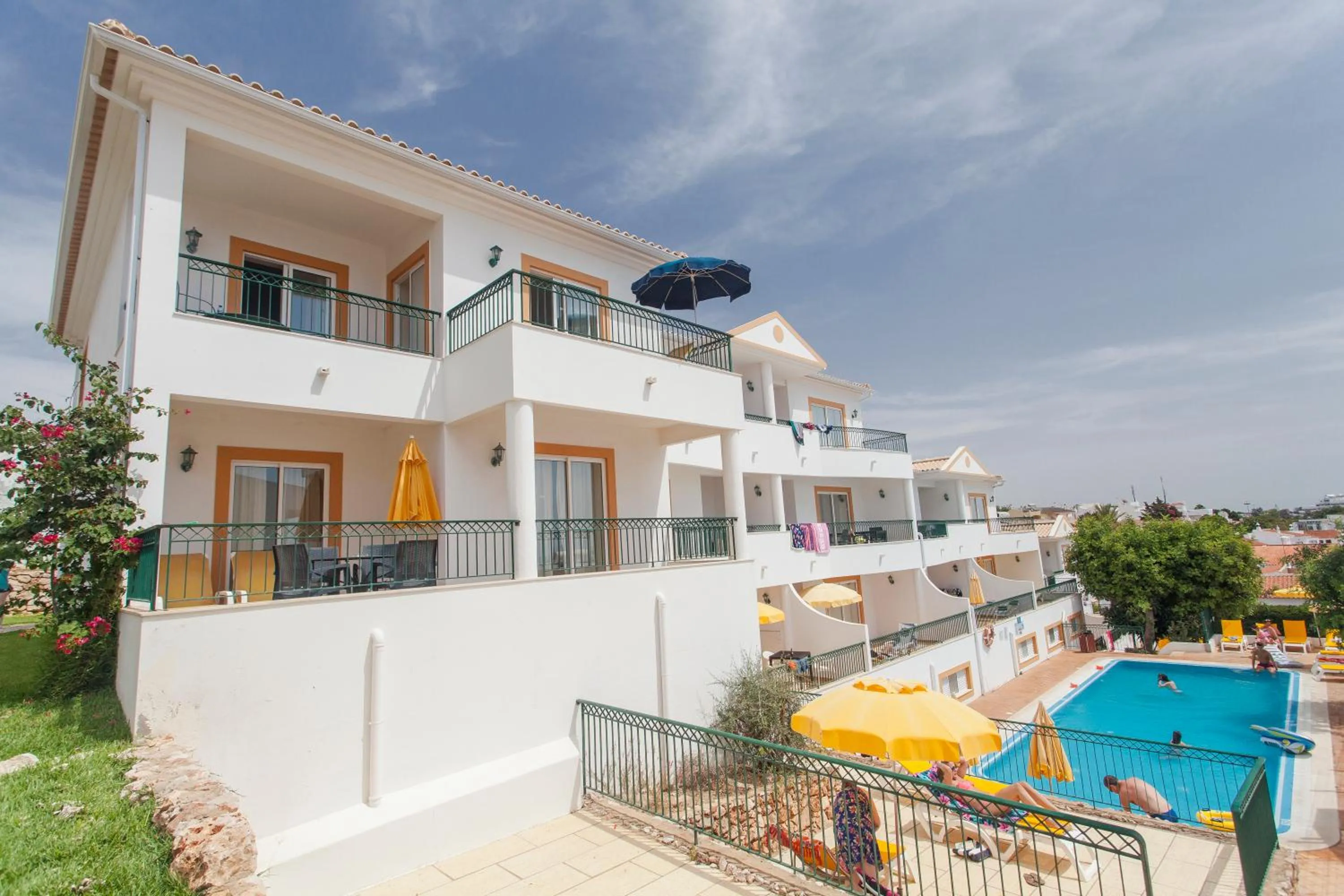 Swimming pool in Alfagar Cerro Malpique