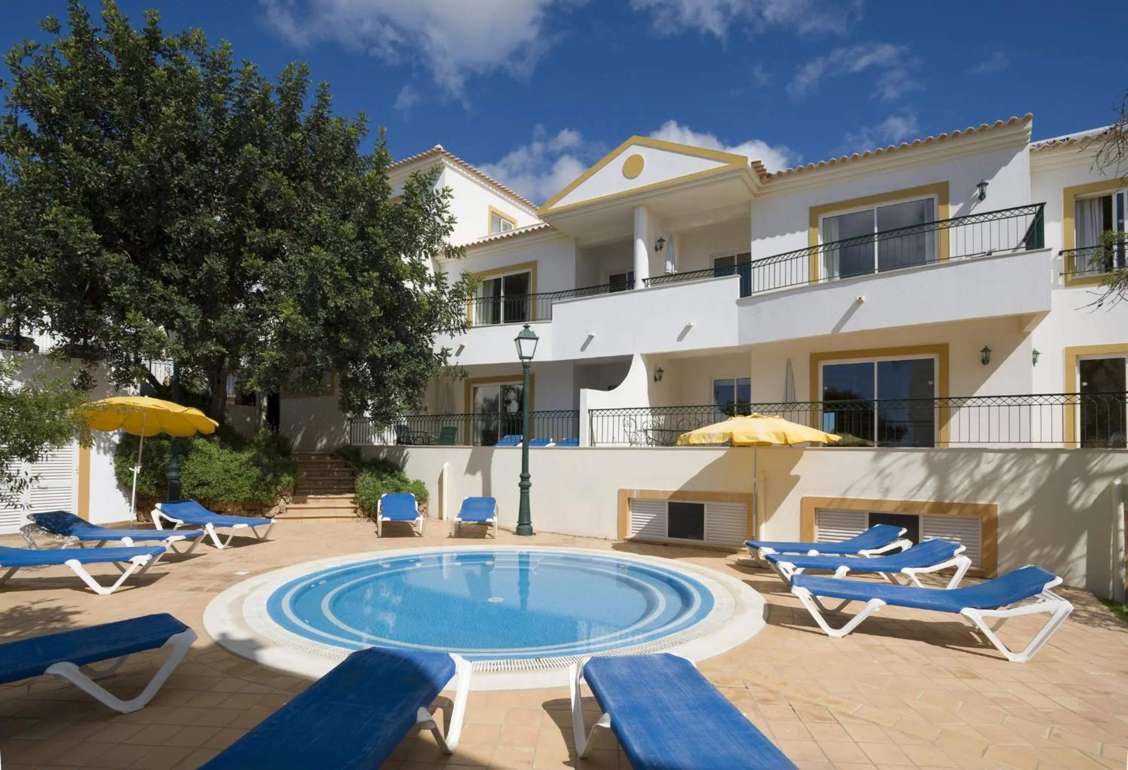 Swimming pool in Alfagar Cerro Malpique