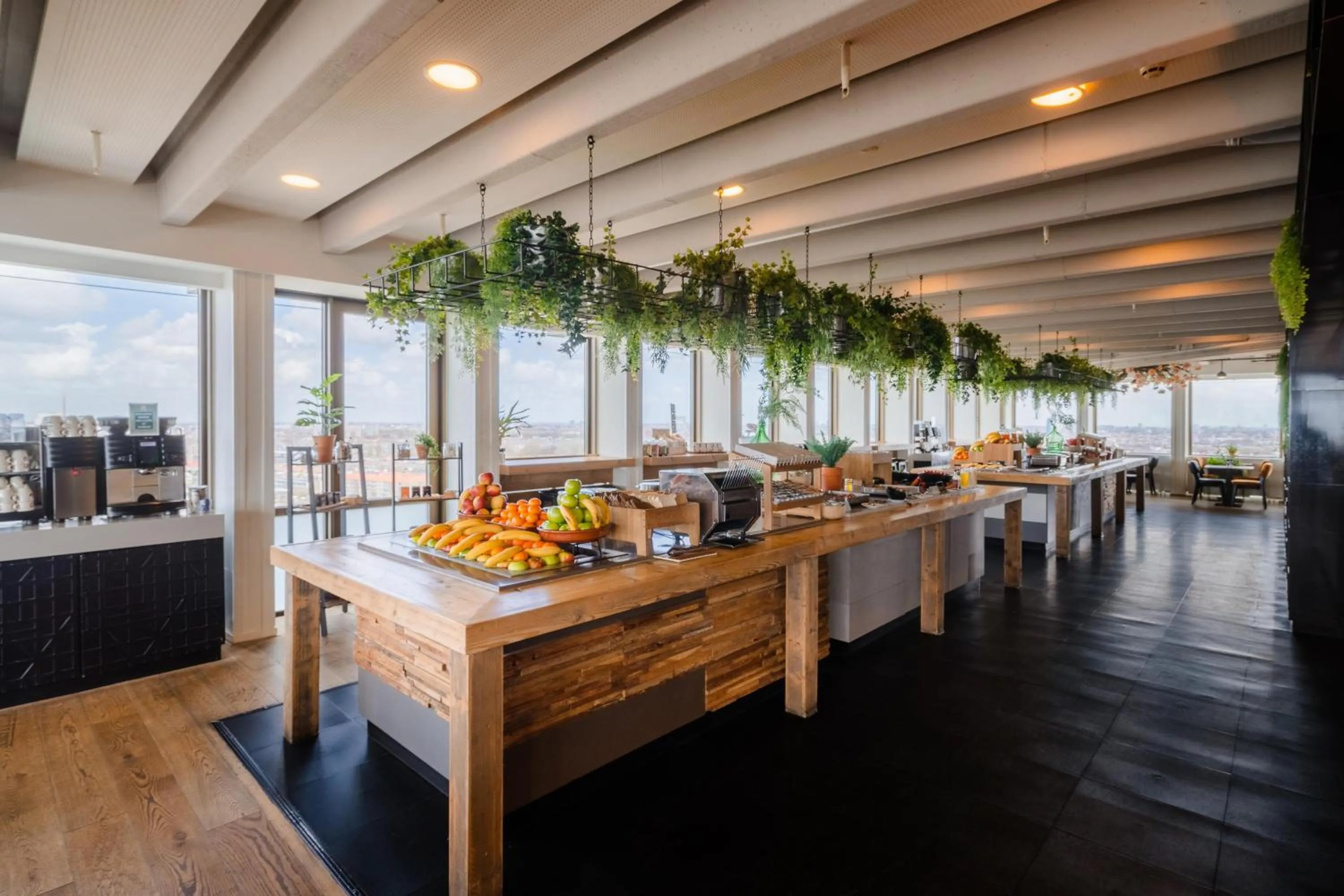 Buffet breakfast in Leonardo Hotel Amsterdam Rembrandtpark