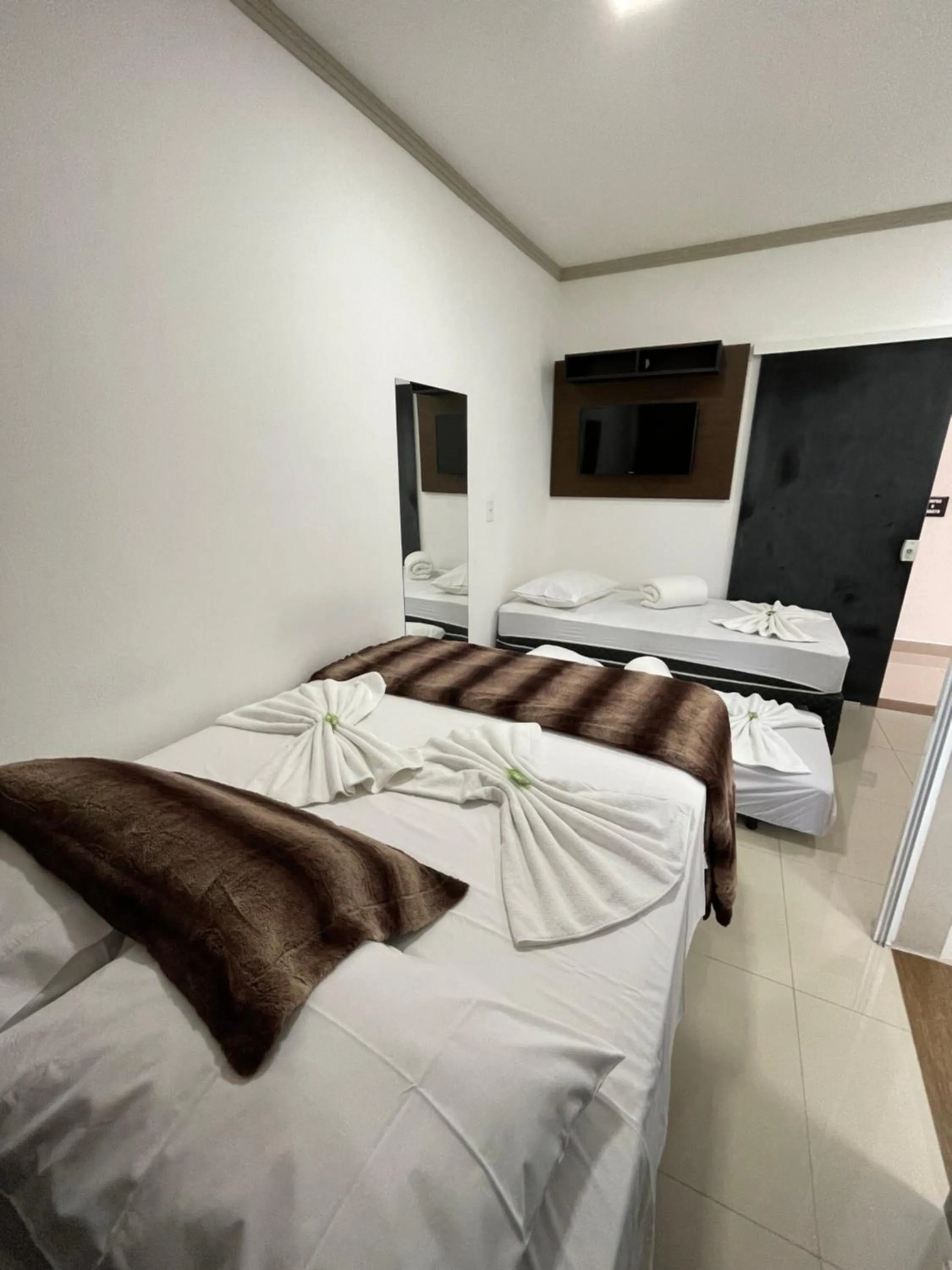 Photo of the whole room, Bed in Penha Parque Pousada
