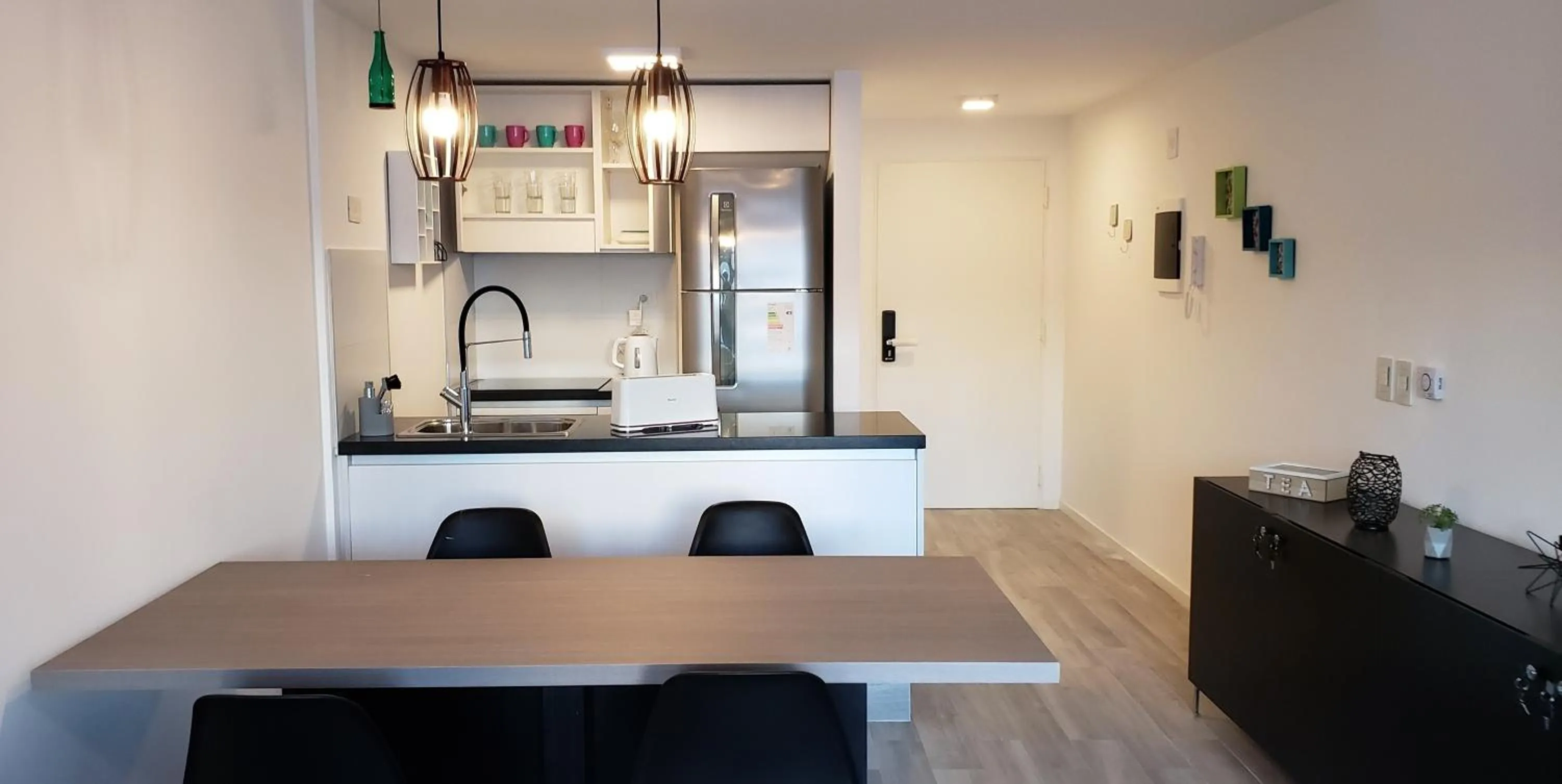 Photo of the whole room in Aventura 208