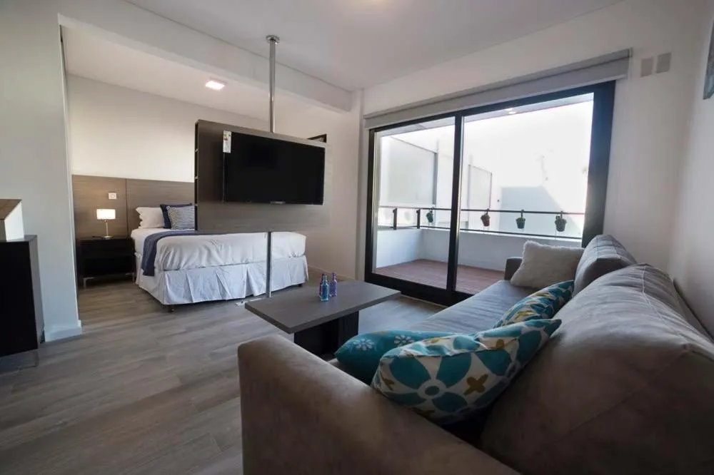 Apartment - single occupancy in Aventura 209