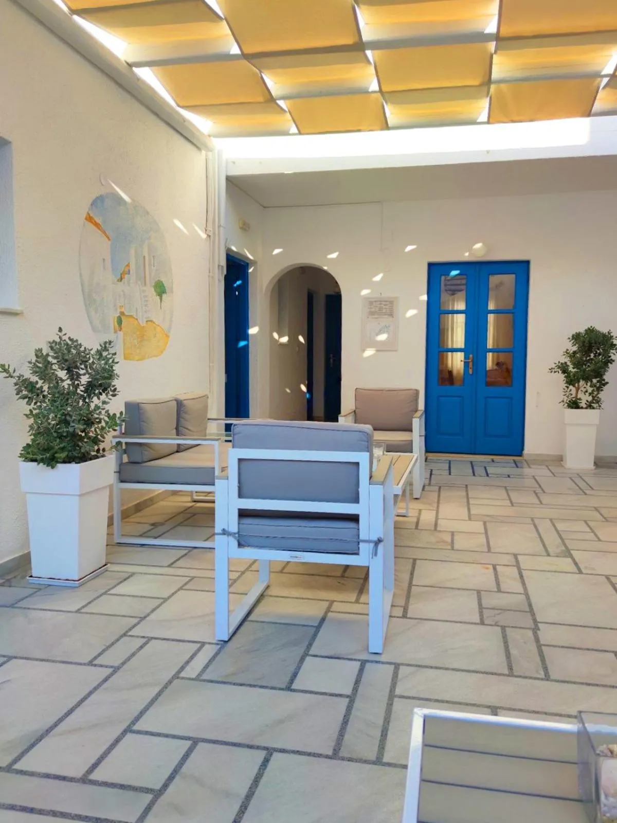 Property building in Ayeri Hotel