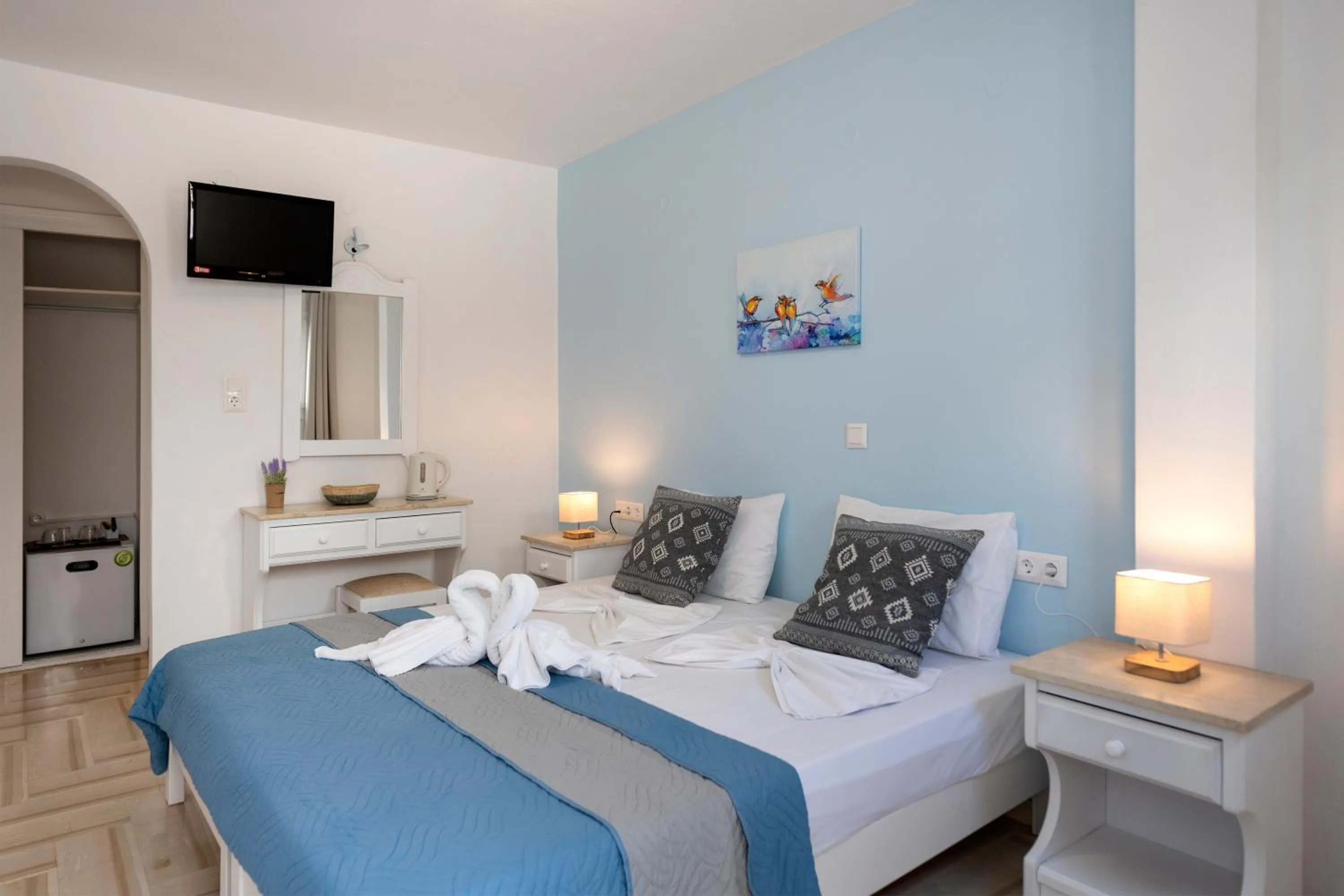 Bedroom, Bed in Ayeri Hotel