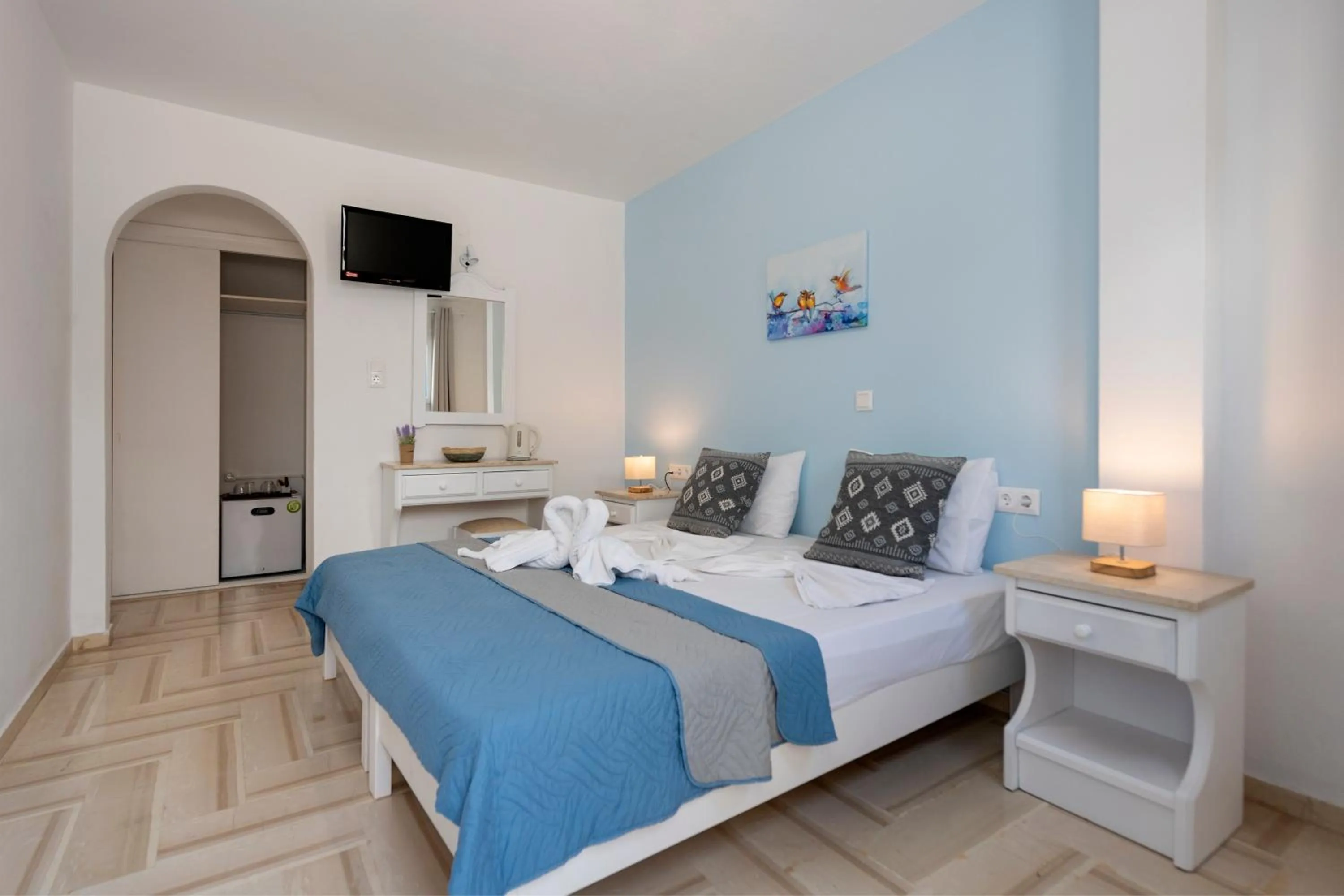 Bedroom, Bed in Ayeri Hotel