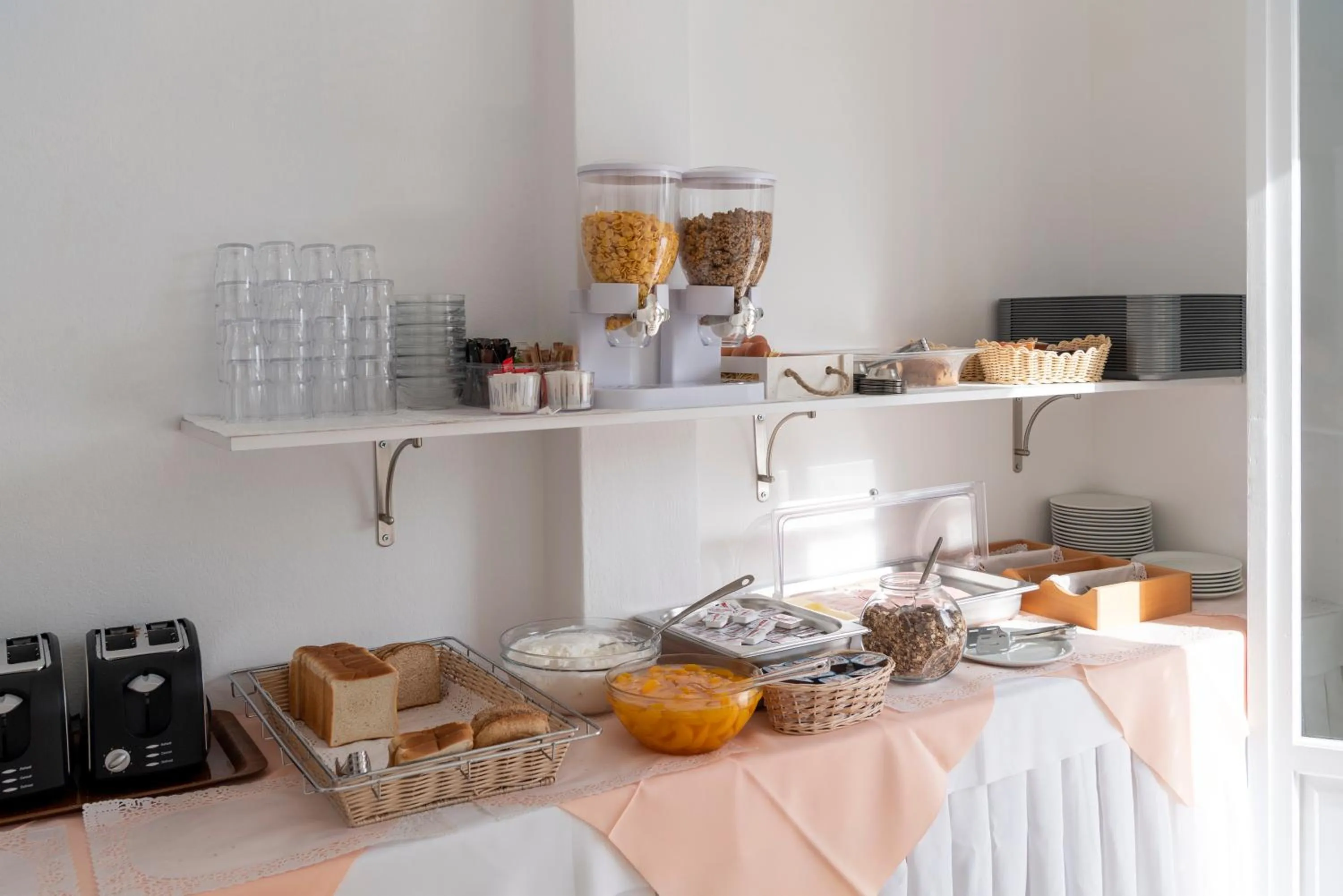 Breakfast in Ayeri Hotel