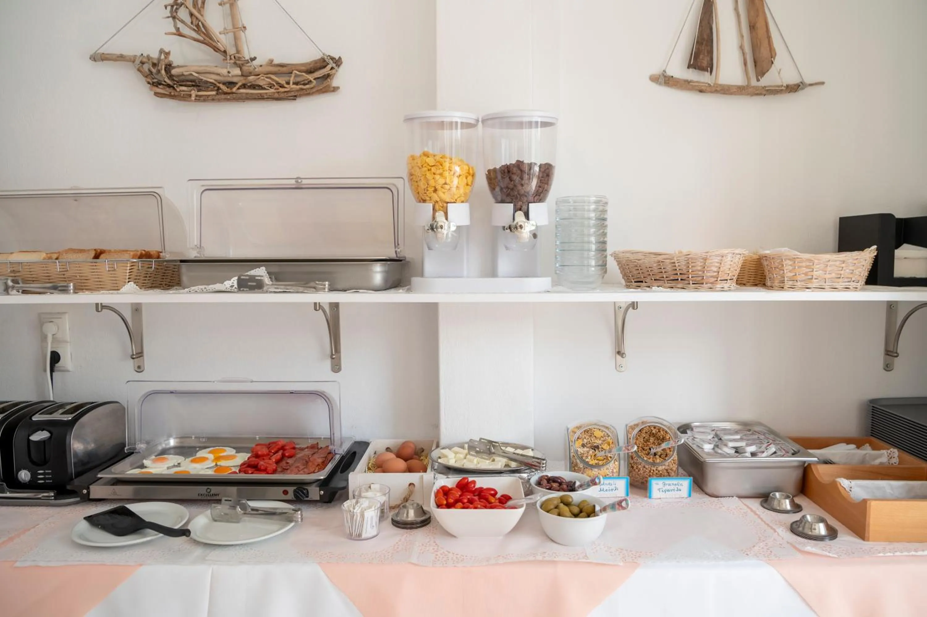 Breakfast in Ayeri Hotel