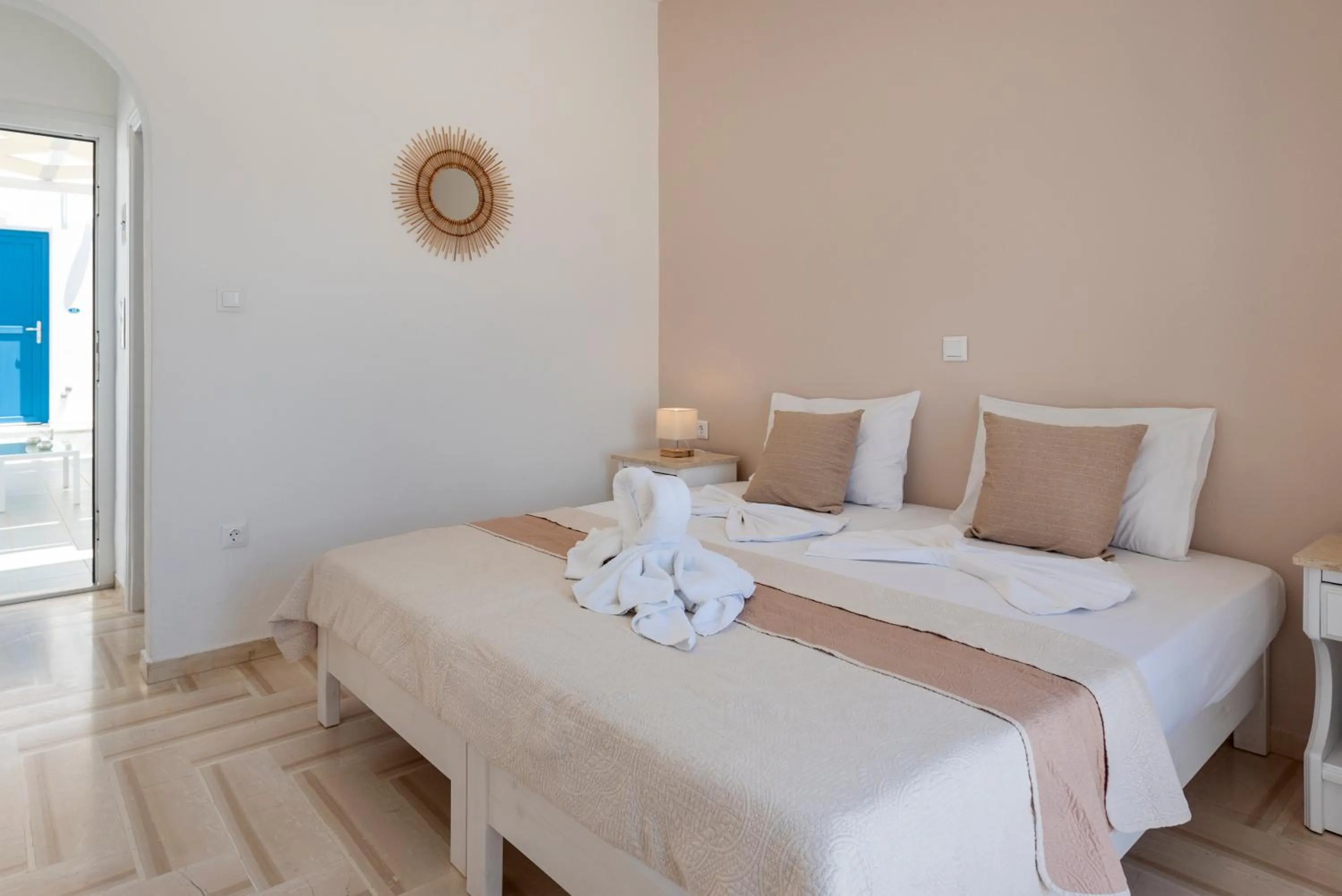 Bedroom, Bed in Ayeri Hotel