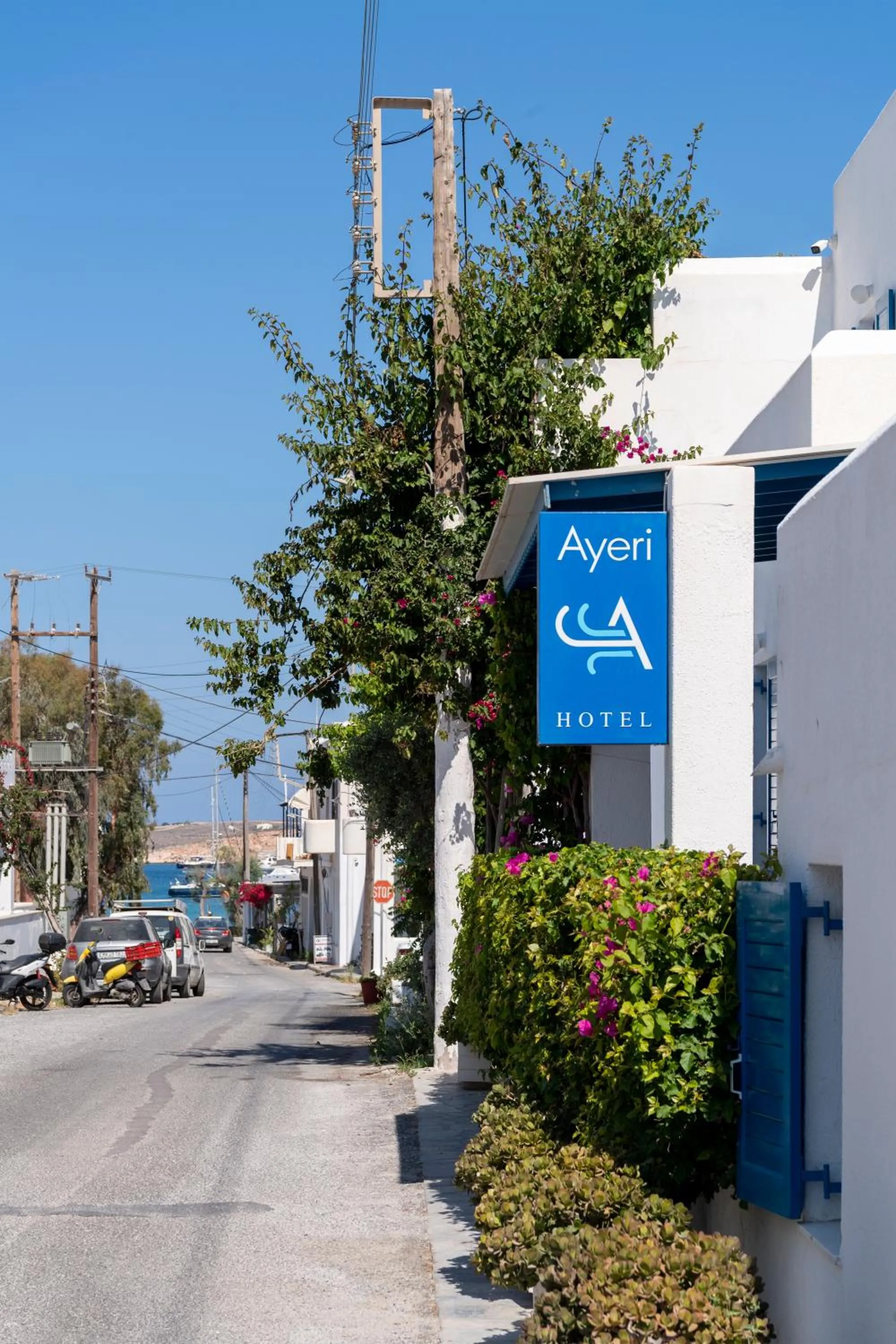 Facade/entrance in Ayeri Hotel