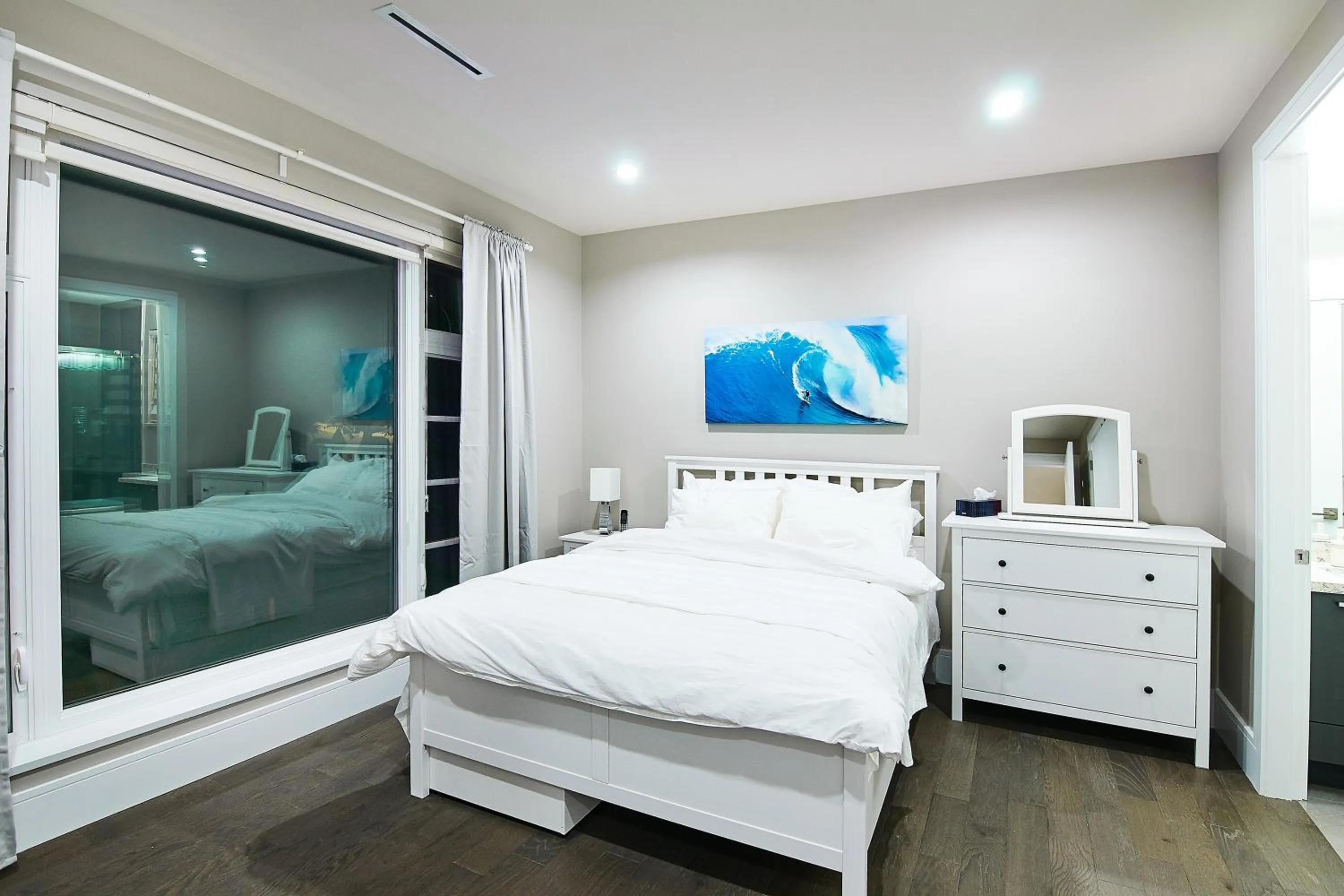 Bedroom, Bed in The Chateau