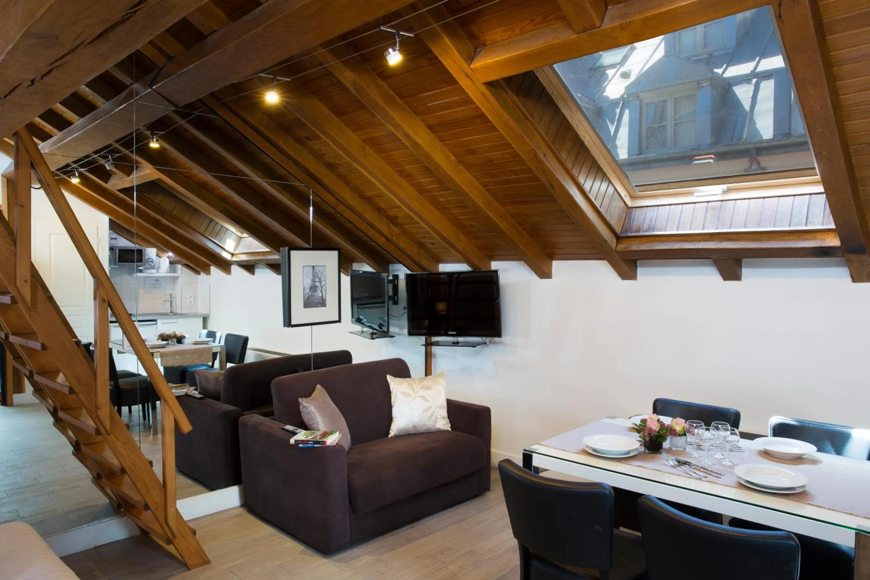 TV and multimedia in Résidence du Lion d'Or Louvre