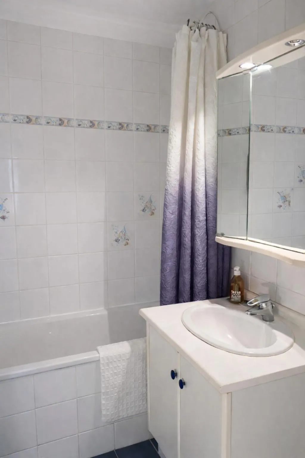 Bathroom in Lion d'Or Paris Suites