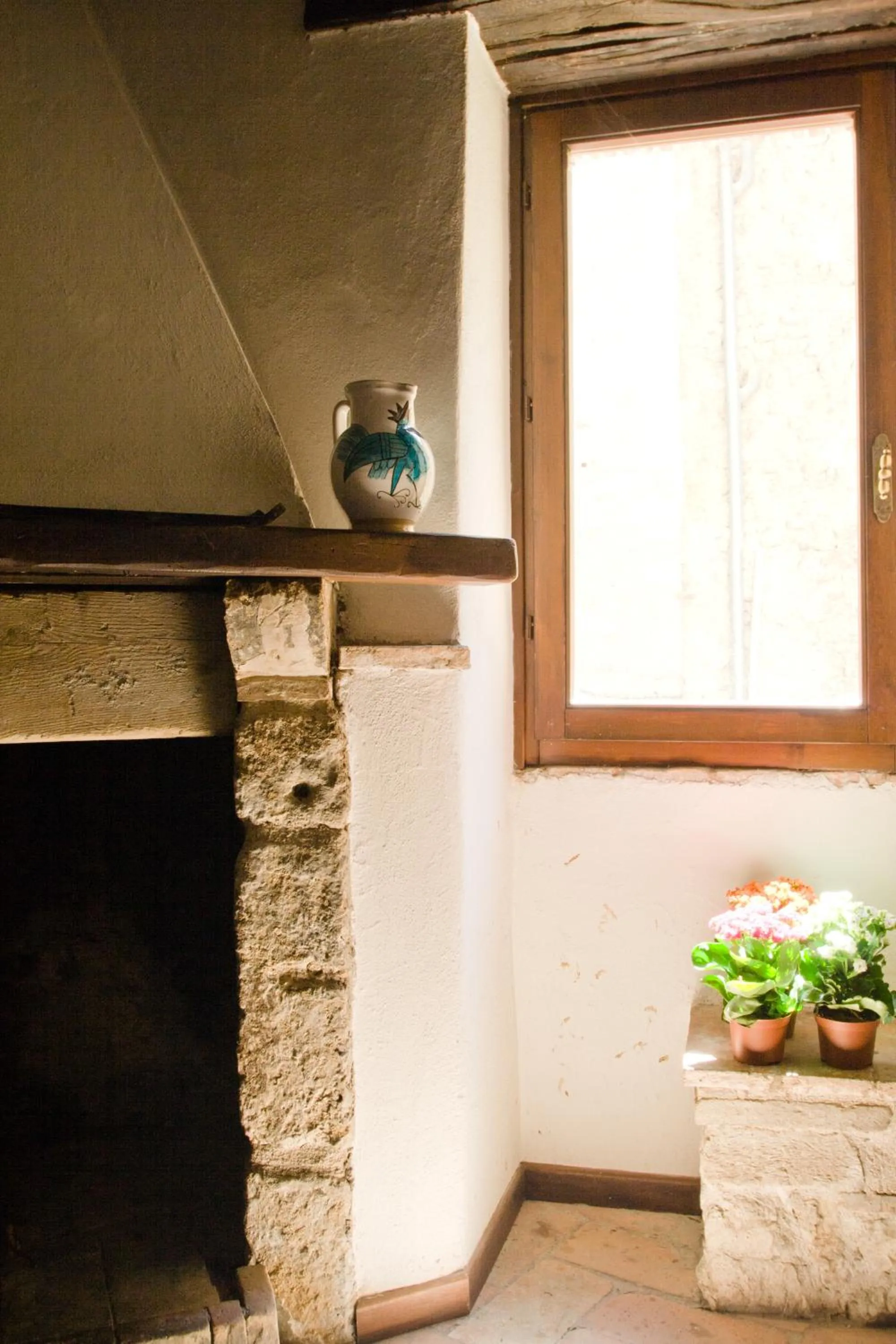 Decorative detail in Borgo San Valentino