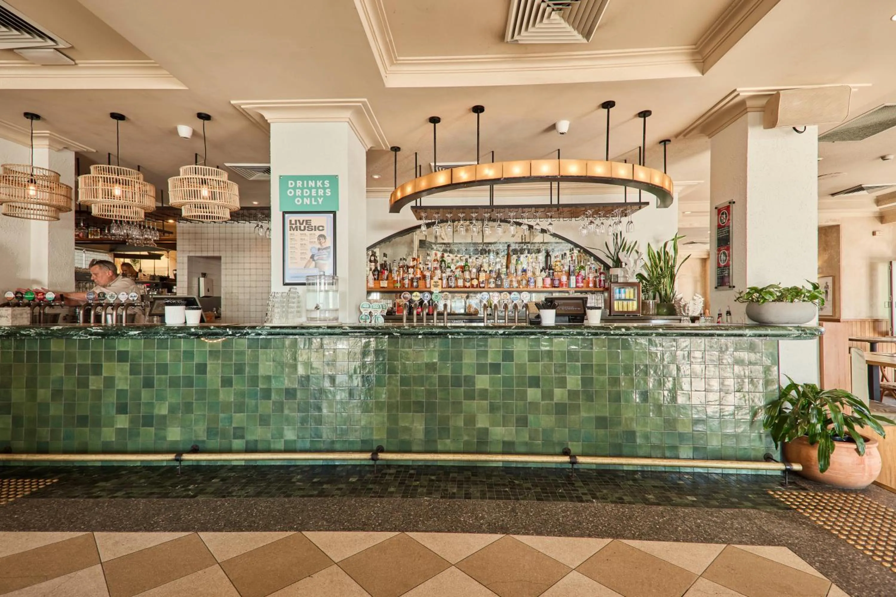 Lounge or bar in Coogee Bay Hotel