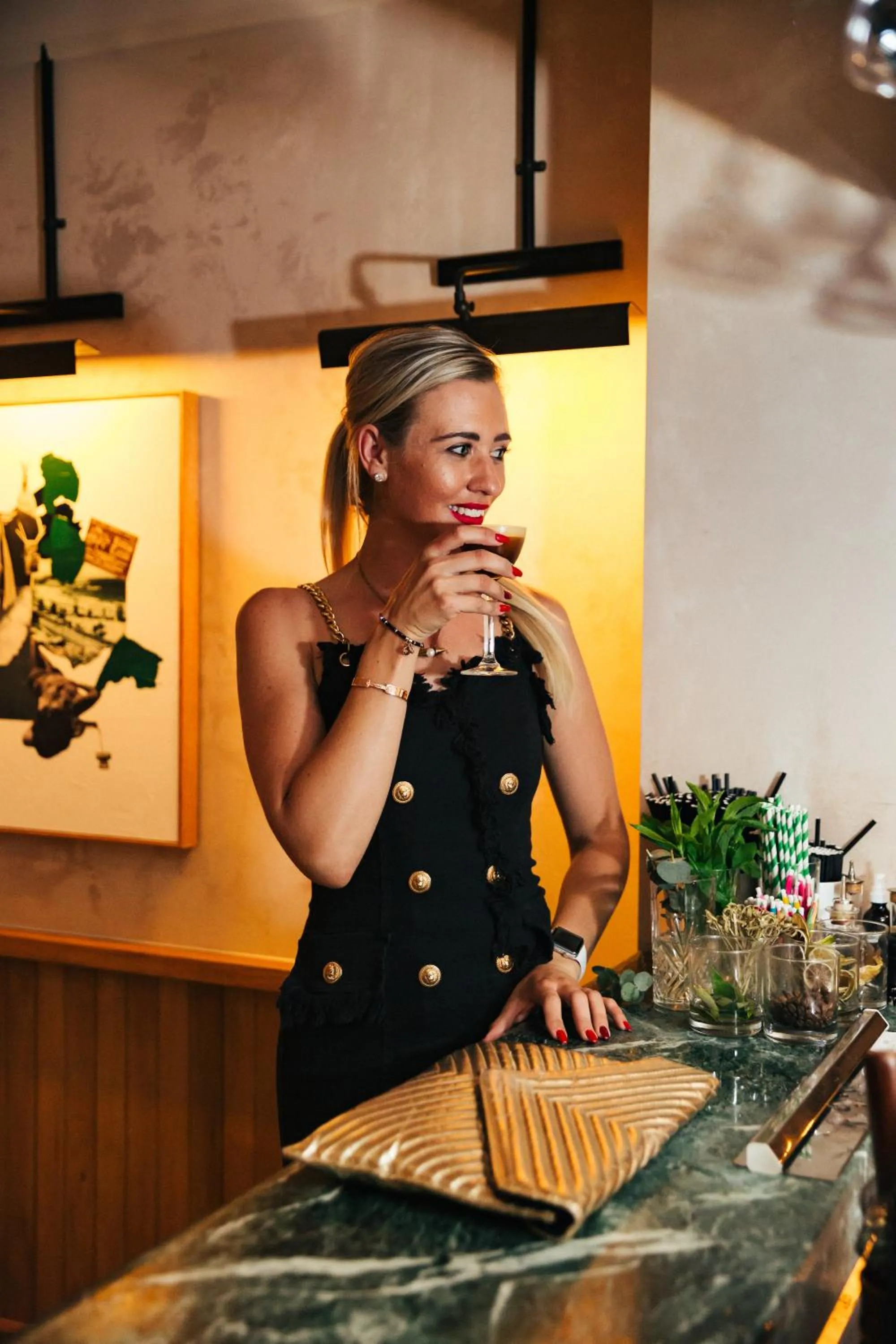 Lounge or bar in Coogee Bay Hotel