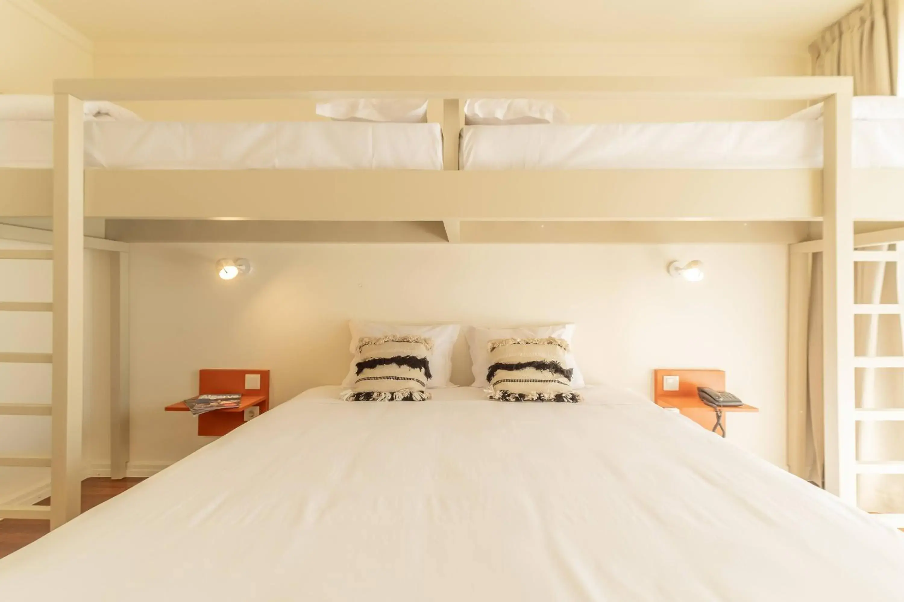 Bed in WOT Lagos Montemar Soul Bed in WOT Lagos Montemar Soul