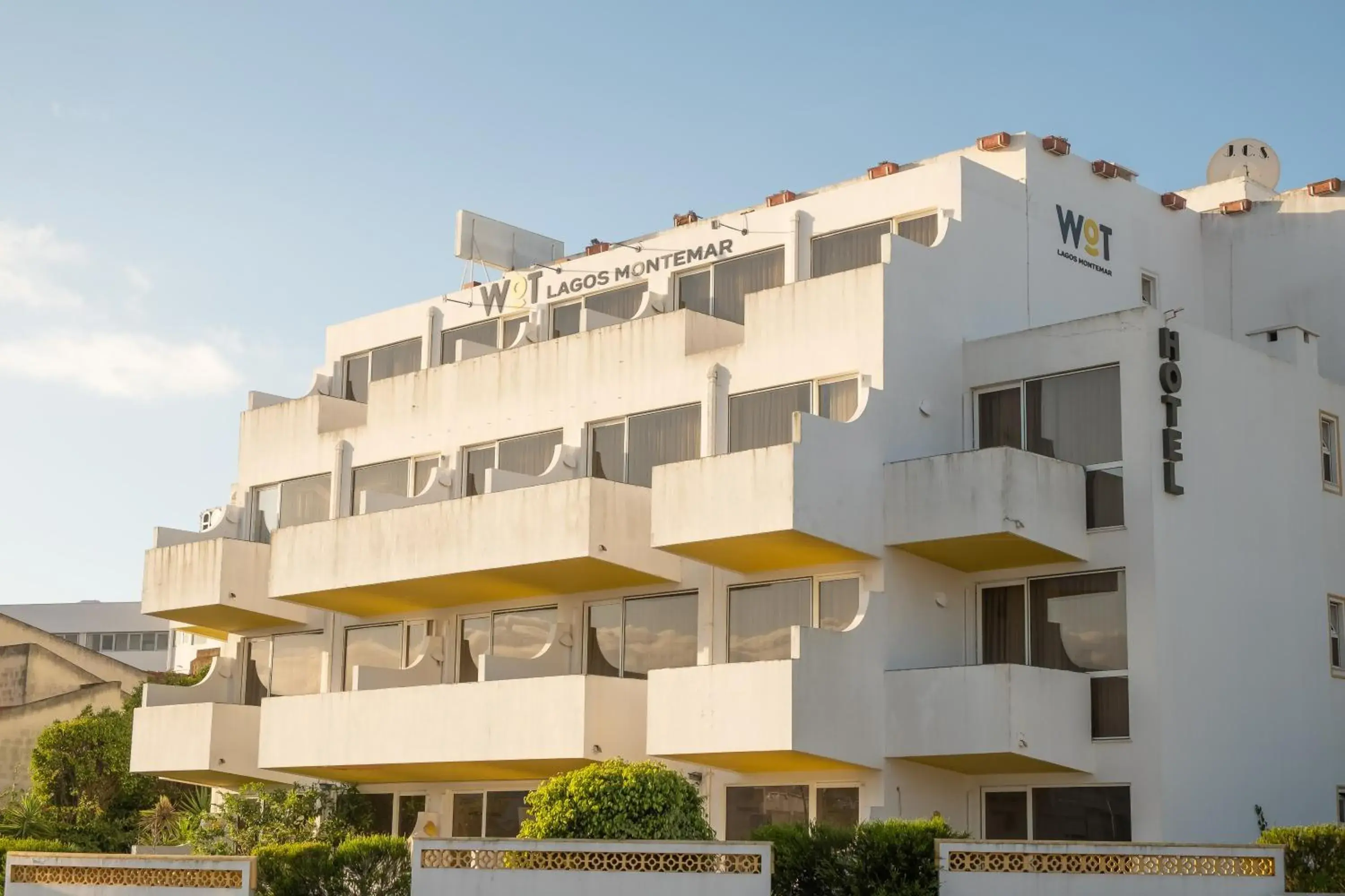 Property building in WOT Lagos Montemar Property building in WOT Lagos Montemar