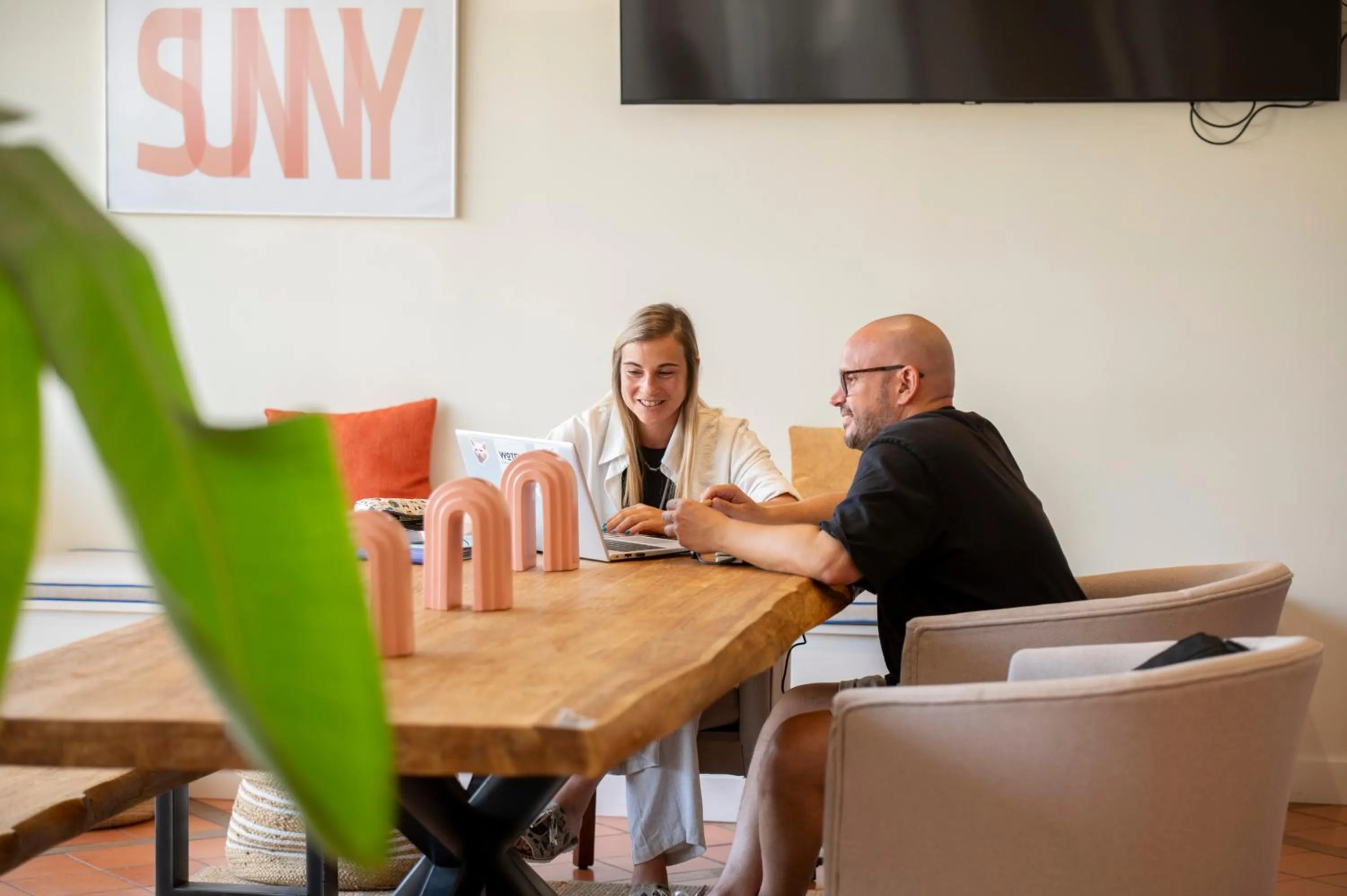 TV and multimedia in WOT Lagos Montemar Soul