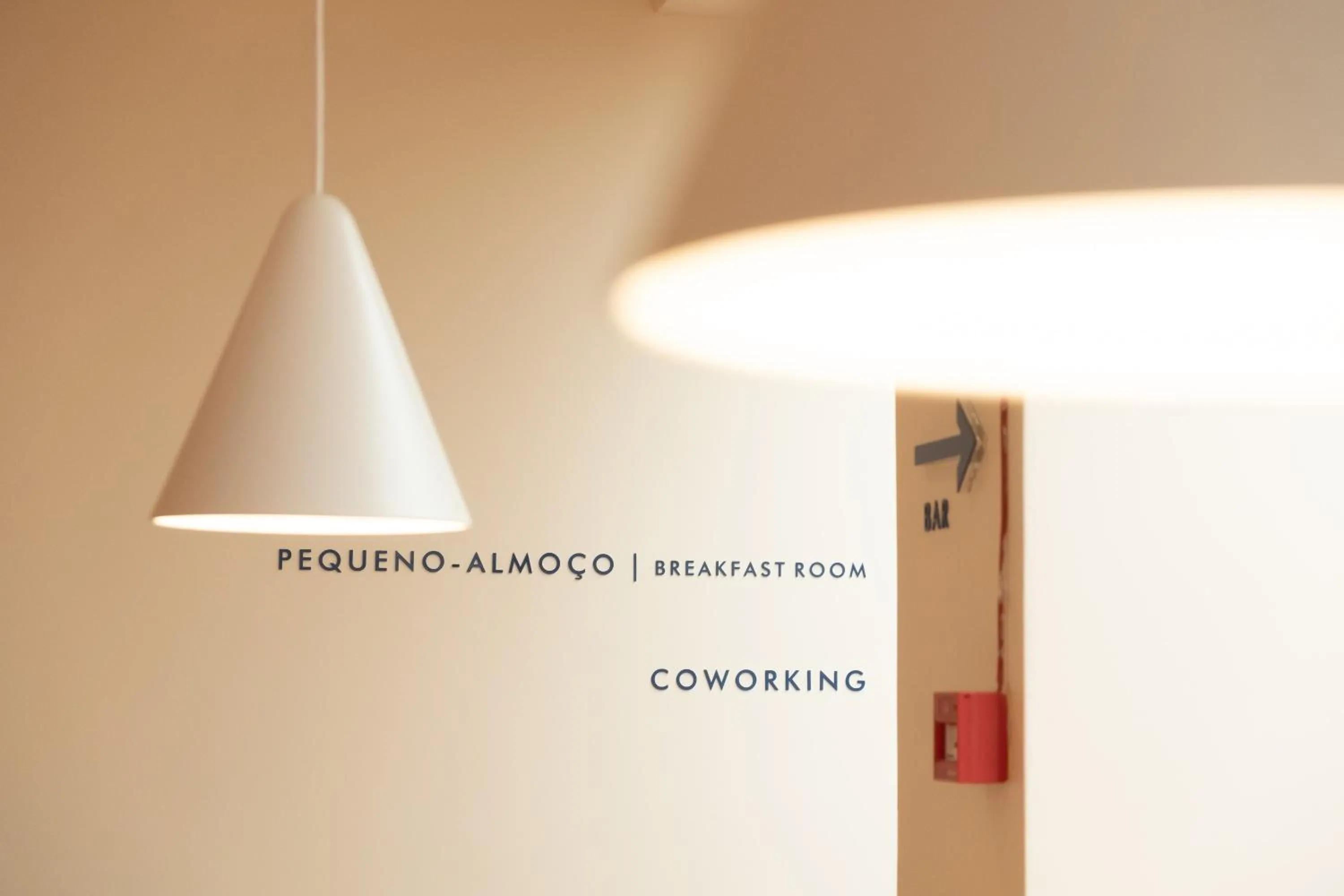 Logo/Certificate/Sign in WOT Lagos Montemar Soul