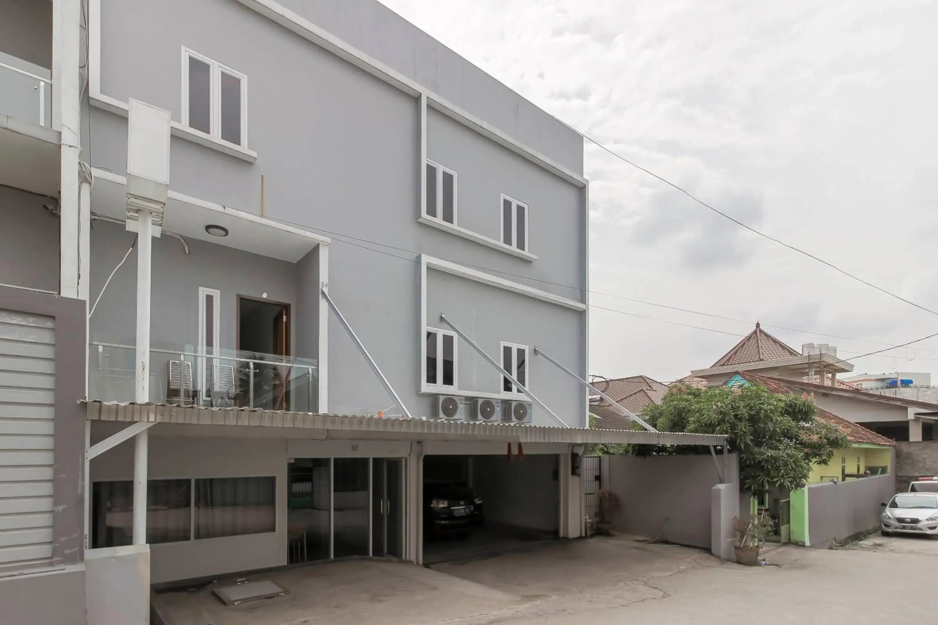 Property building in RedDoorz near Siloam Hospital Palembang Property building in RedDoorz near Siloam Hospital Palembang