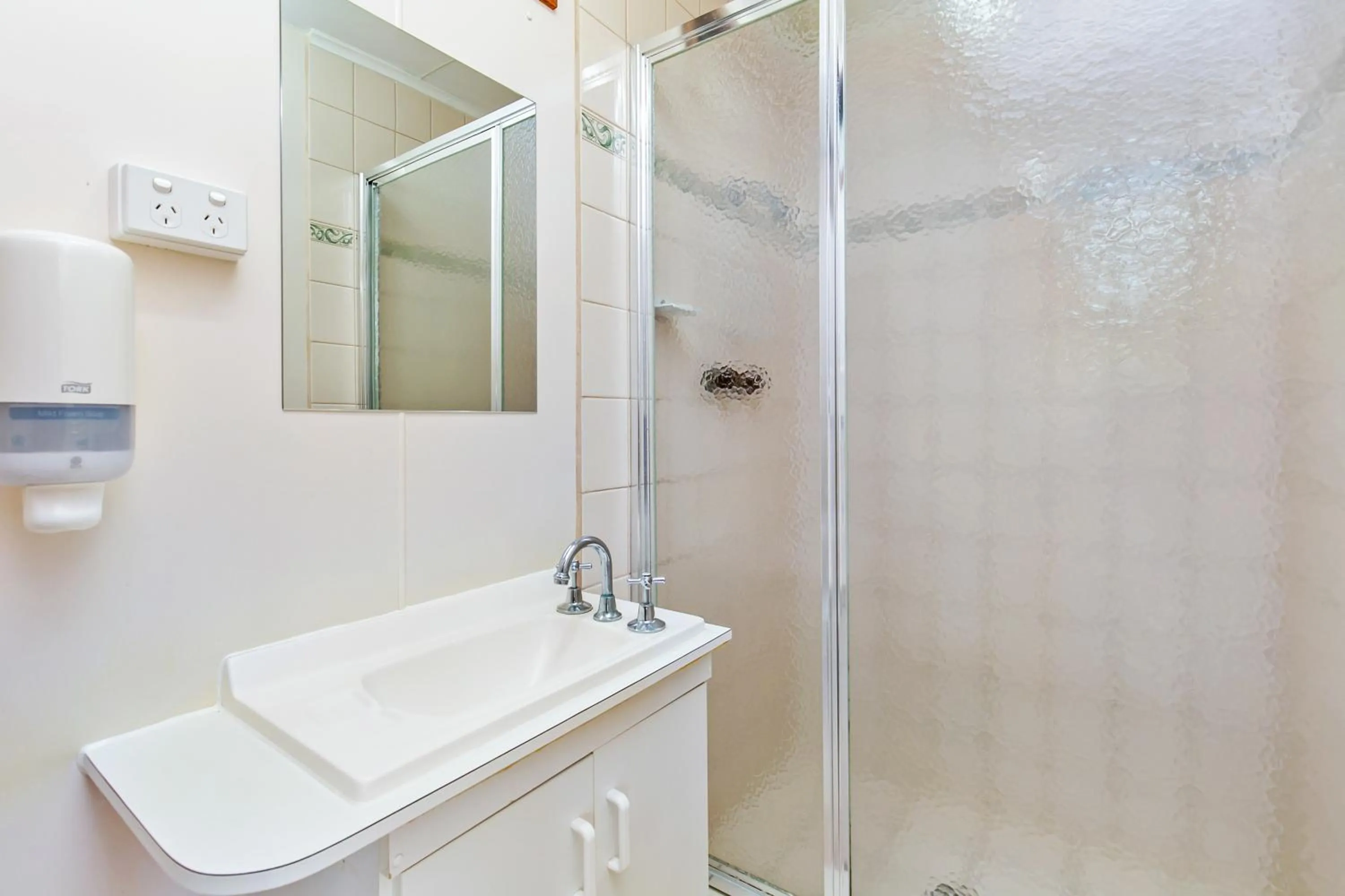 Shower in BIG4 Port Elliot Holiday Park