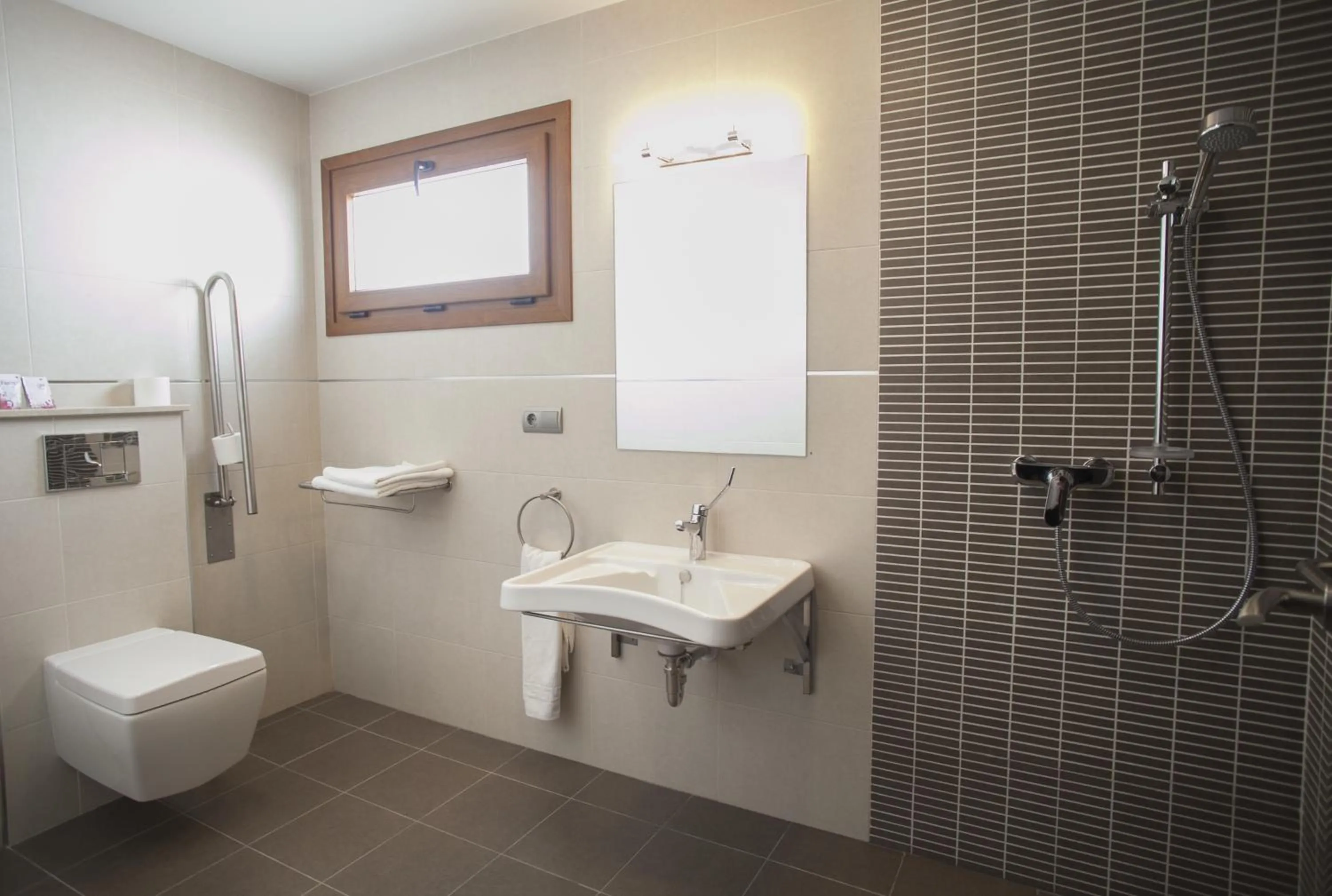 Shower in Hotel Restaurante El Corte