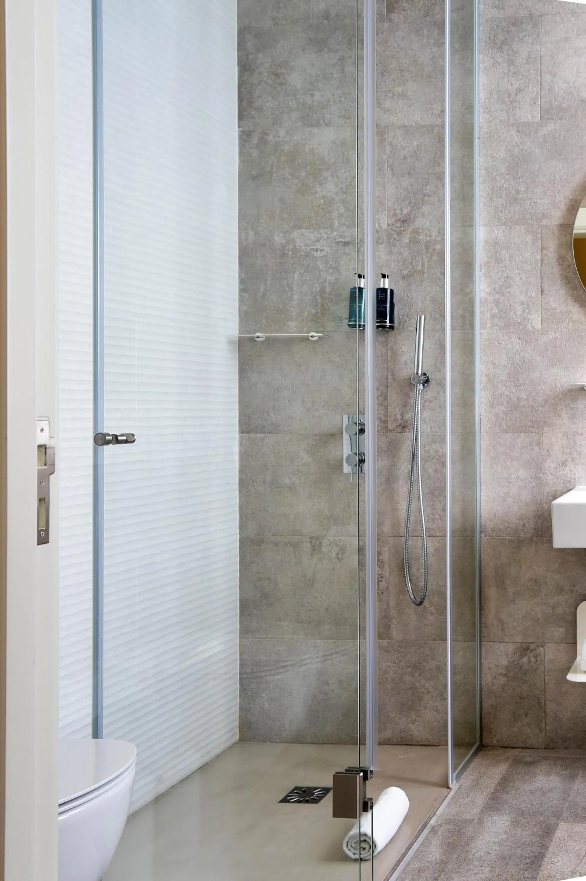 Shower in My Story Hotel Tejo