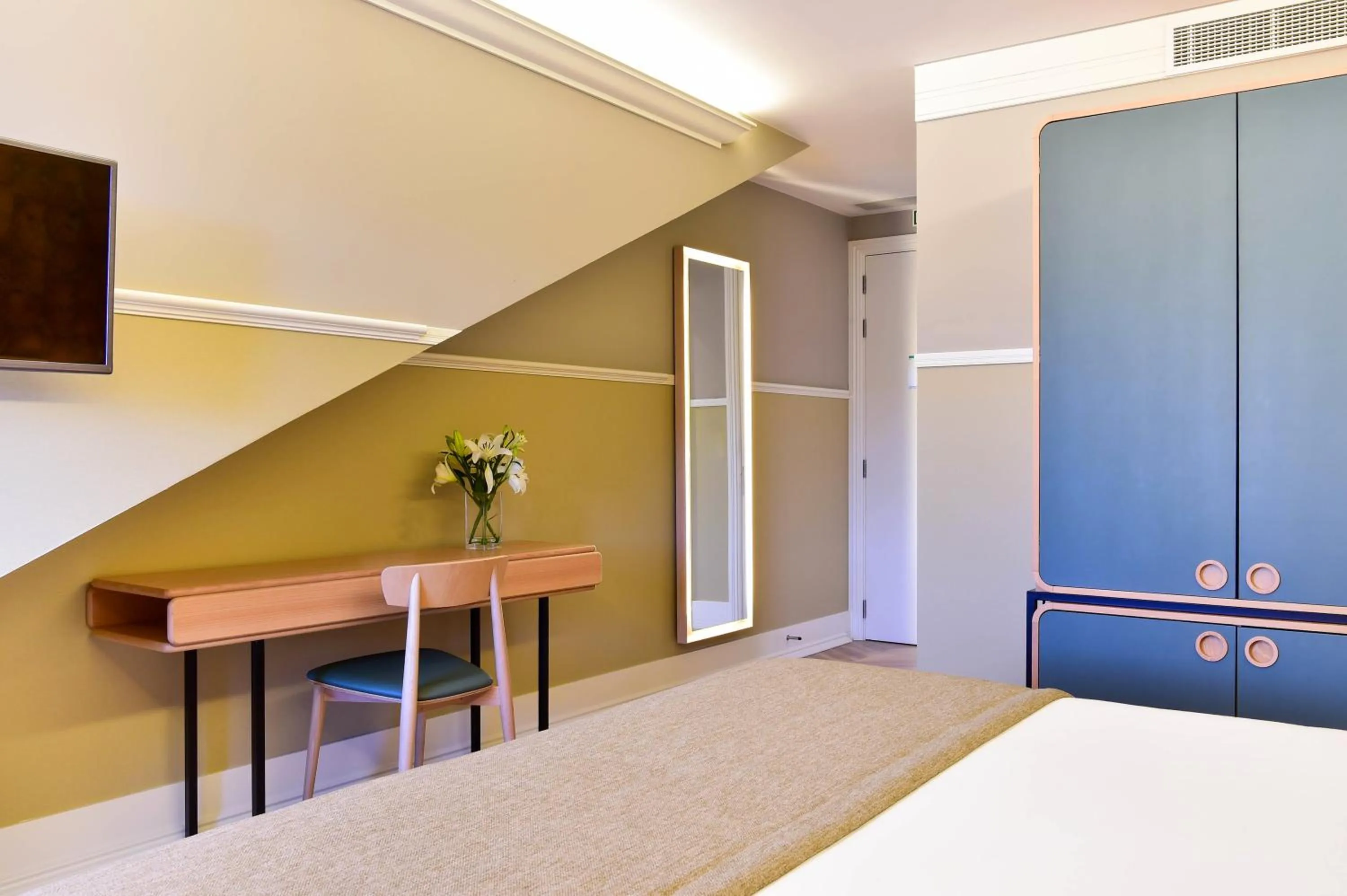 Photo of the whole room, Bed in My Story Hotel Tejo