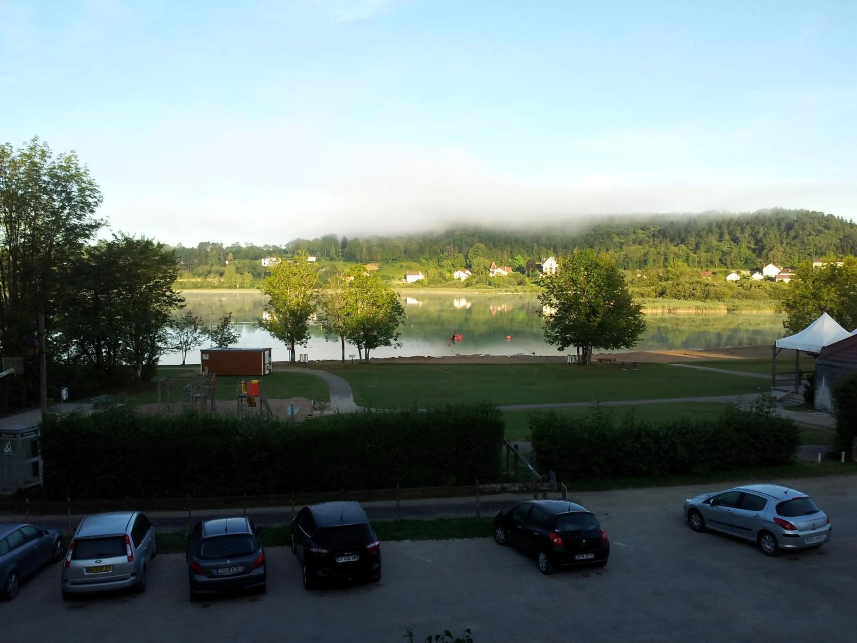 Lake view in Hotel Restaurant La Chaumiere du Lac