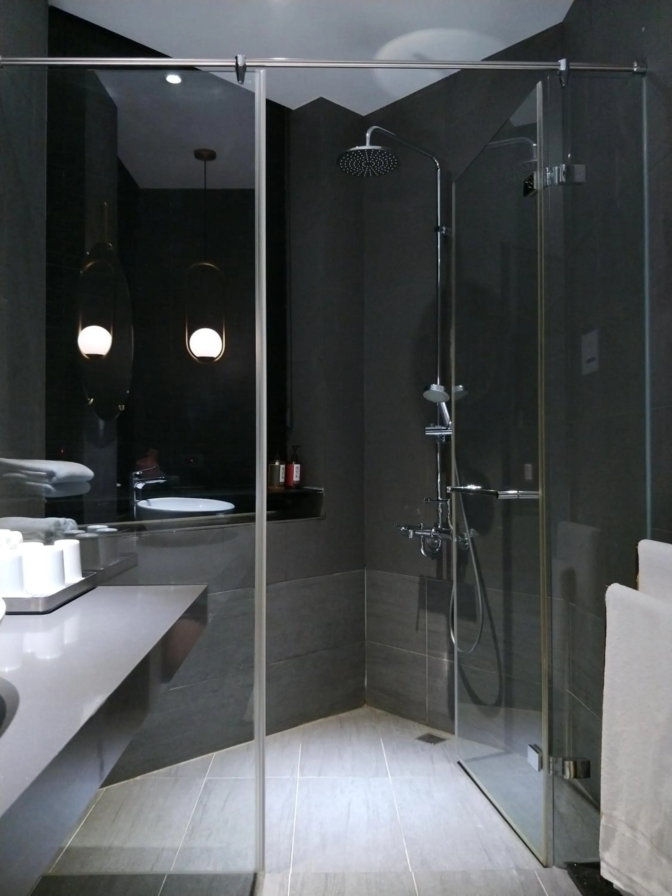 小小邸 Small Hotel