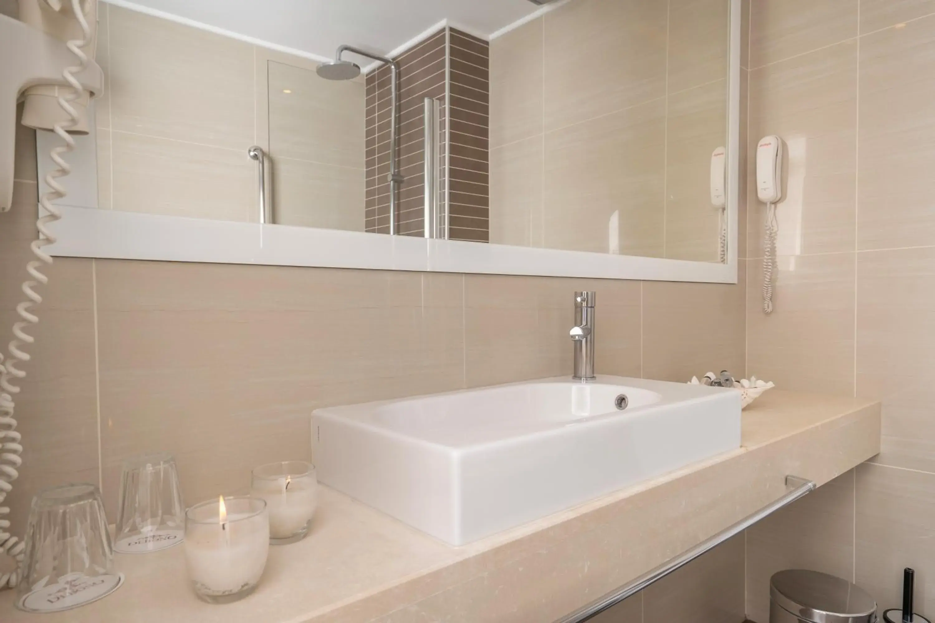 Bathroom in Art Hotel Debono Bathroom in Art Hotel Debono