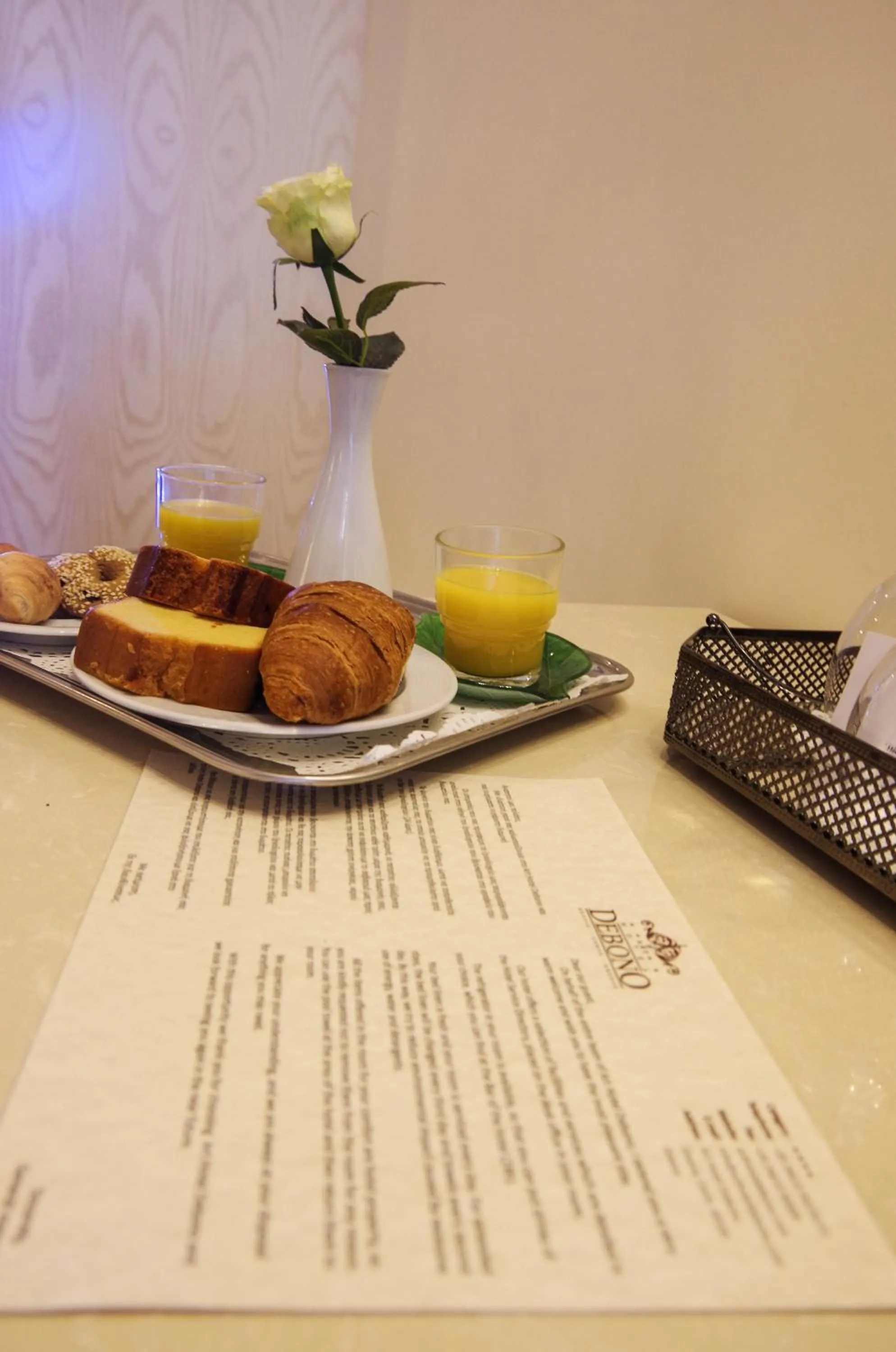 Buffet breakfast in Art Hotel Debono