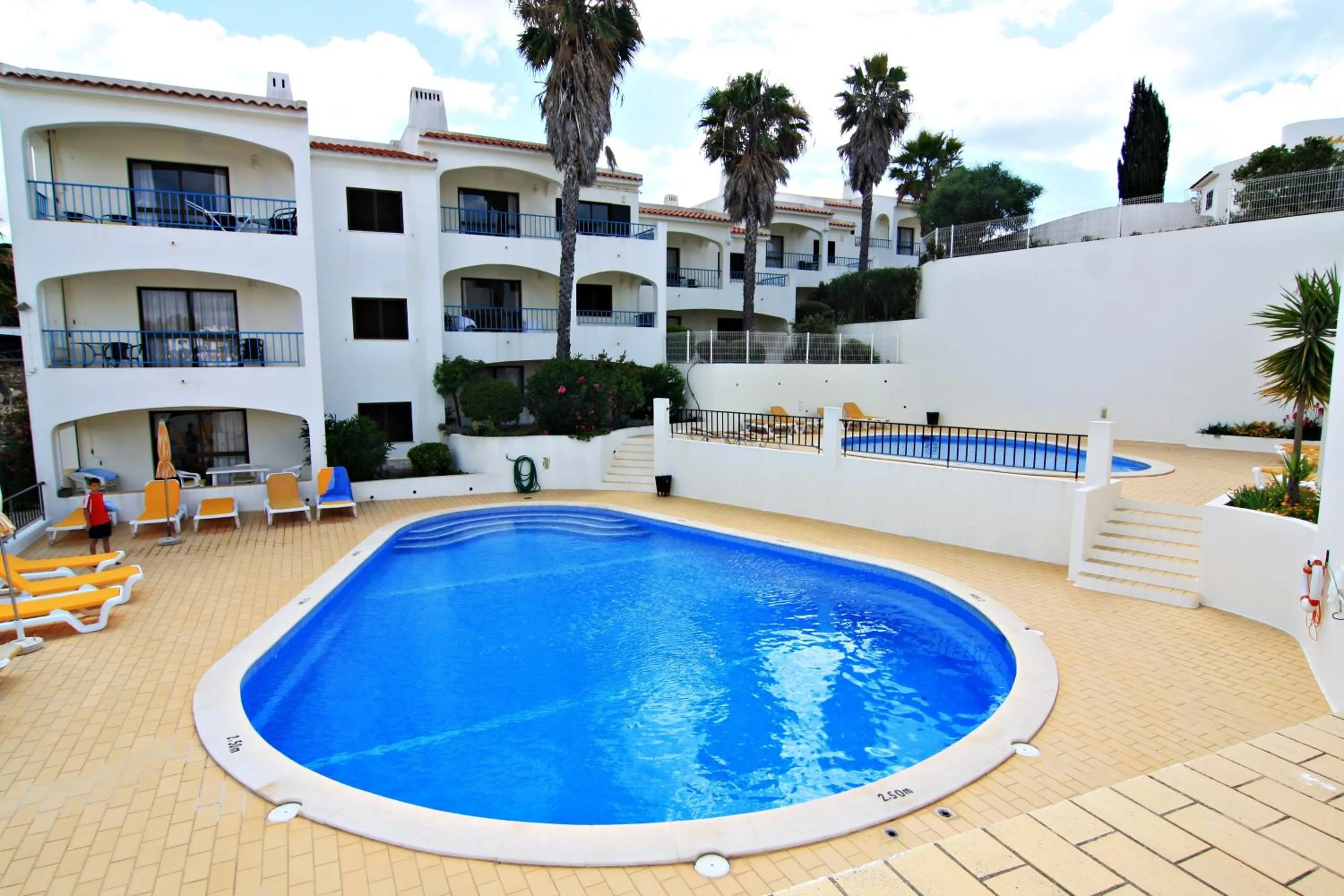 Swimming pool in Monte Dourado