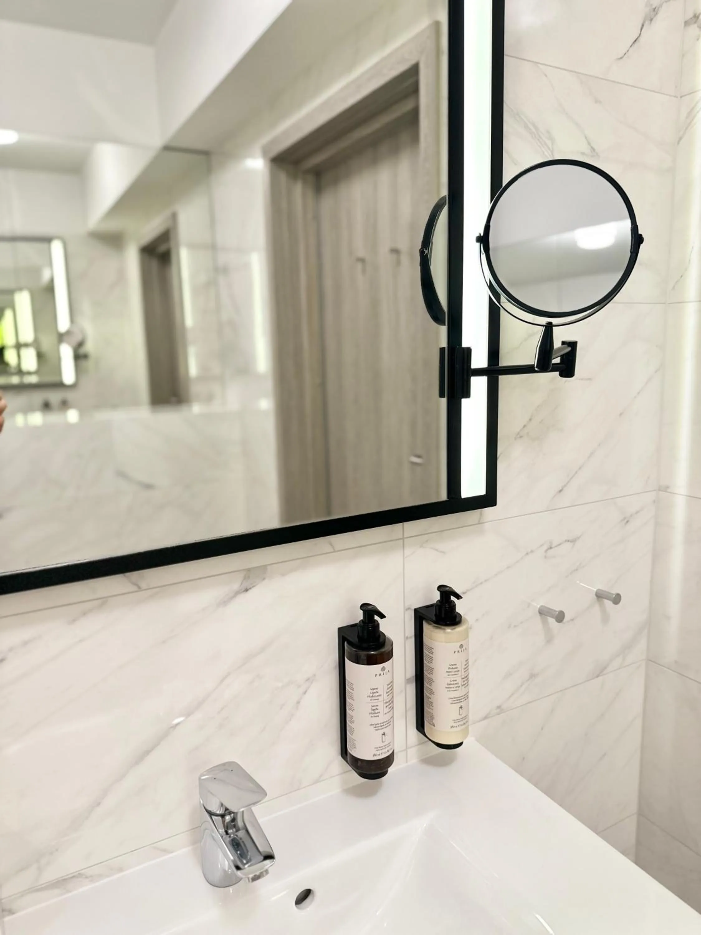 Bathroom in Amber Design Residence