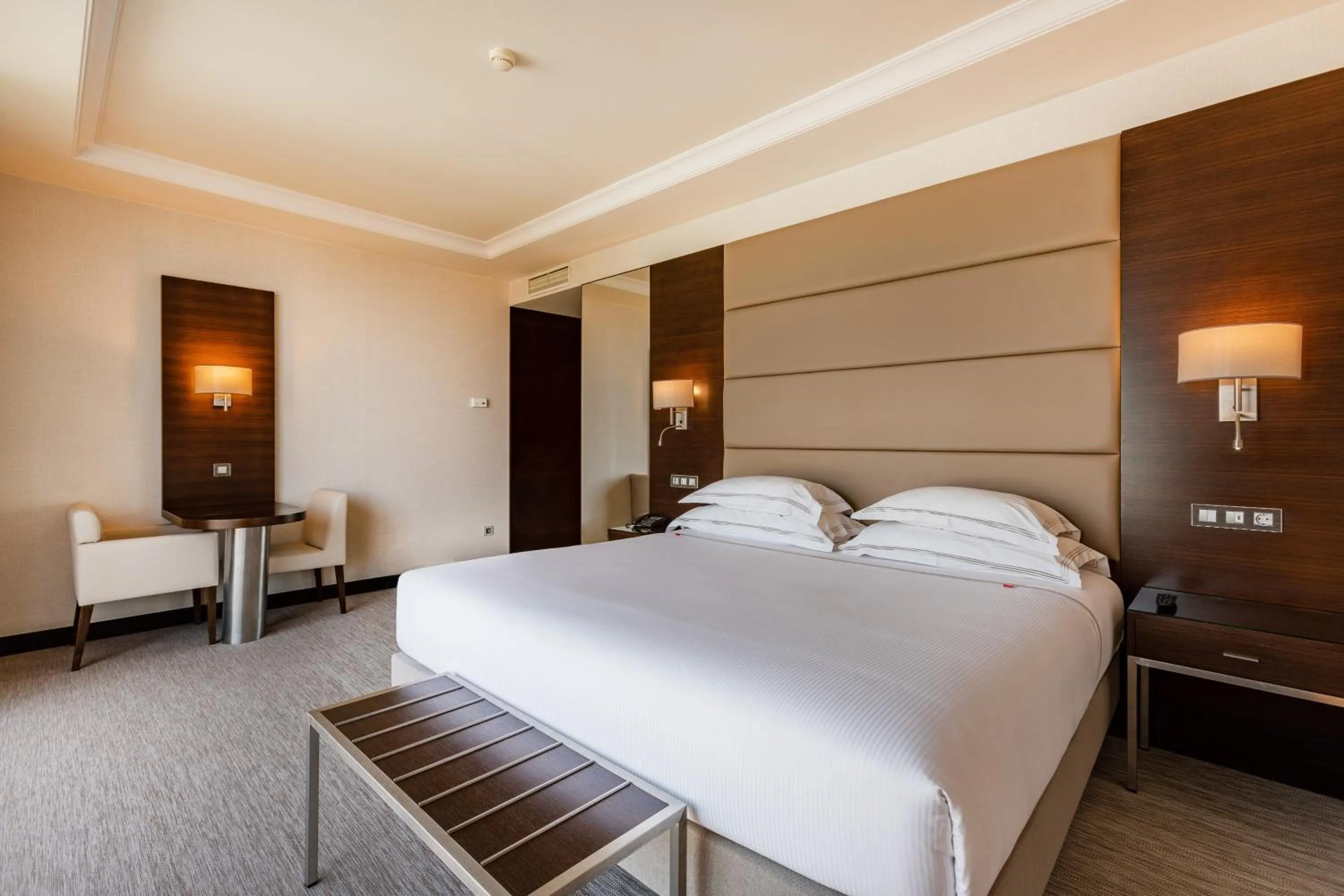 Bed in BessaHotel Boavista