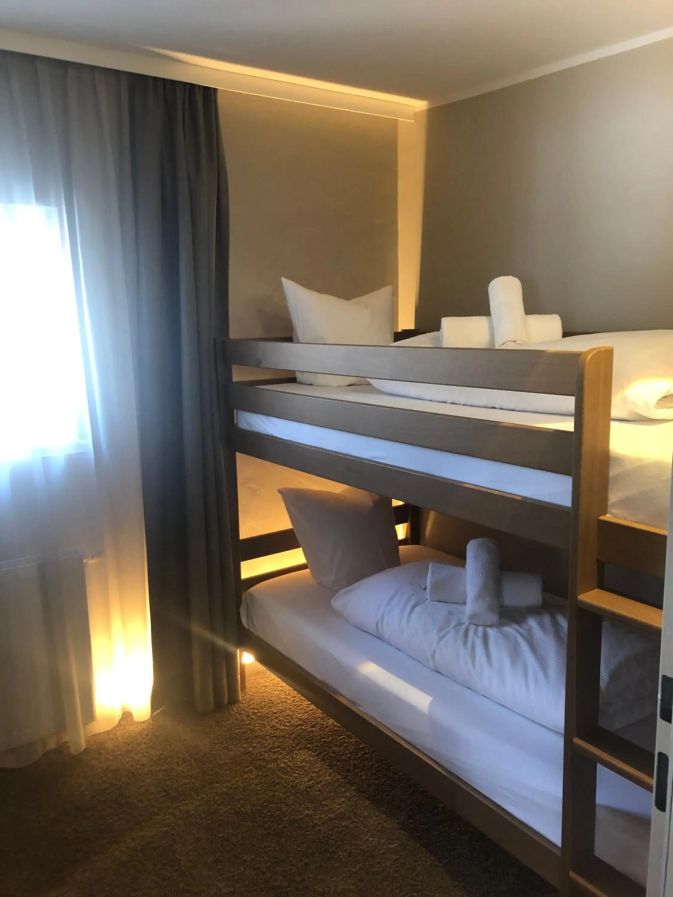 Bedroom, Bed in LakeSide Apartments Seefeld