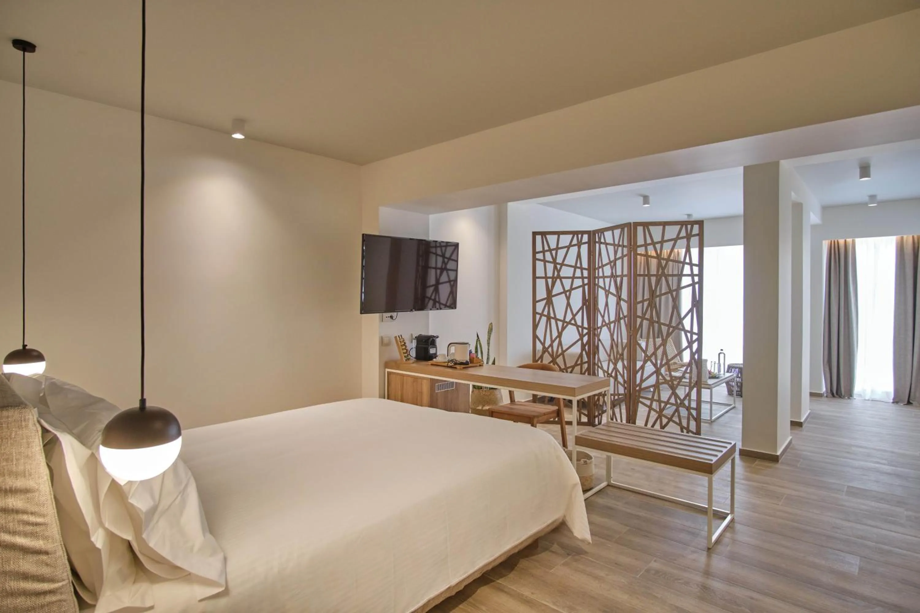 Bed in Utopia Blu Hotel