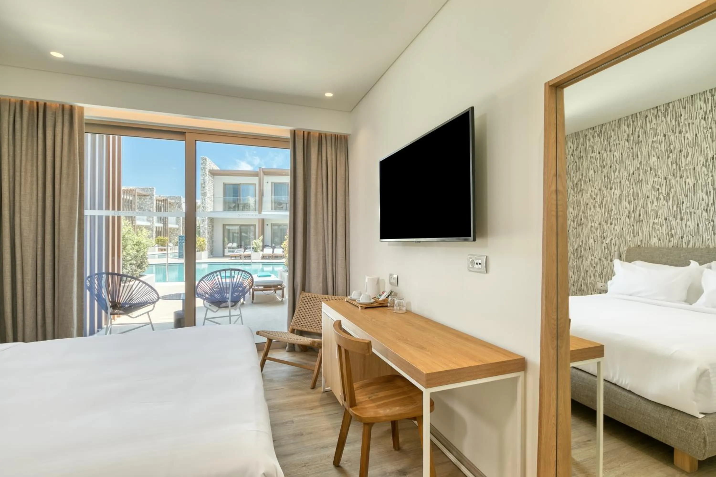 Bed in Utopia Blu Hotel