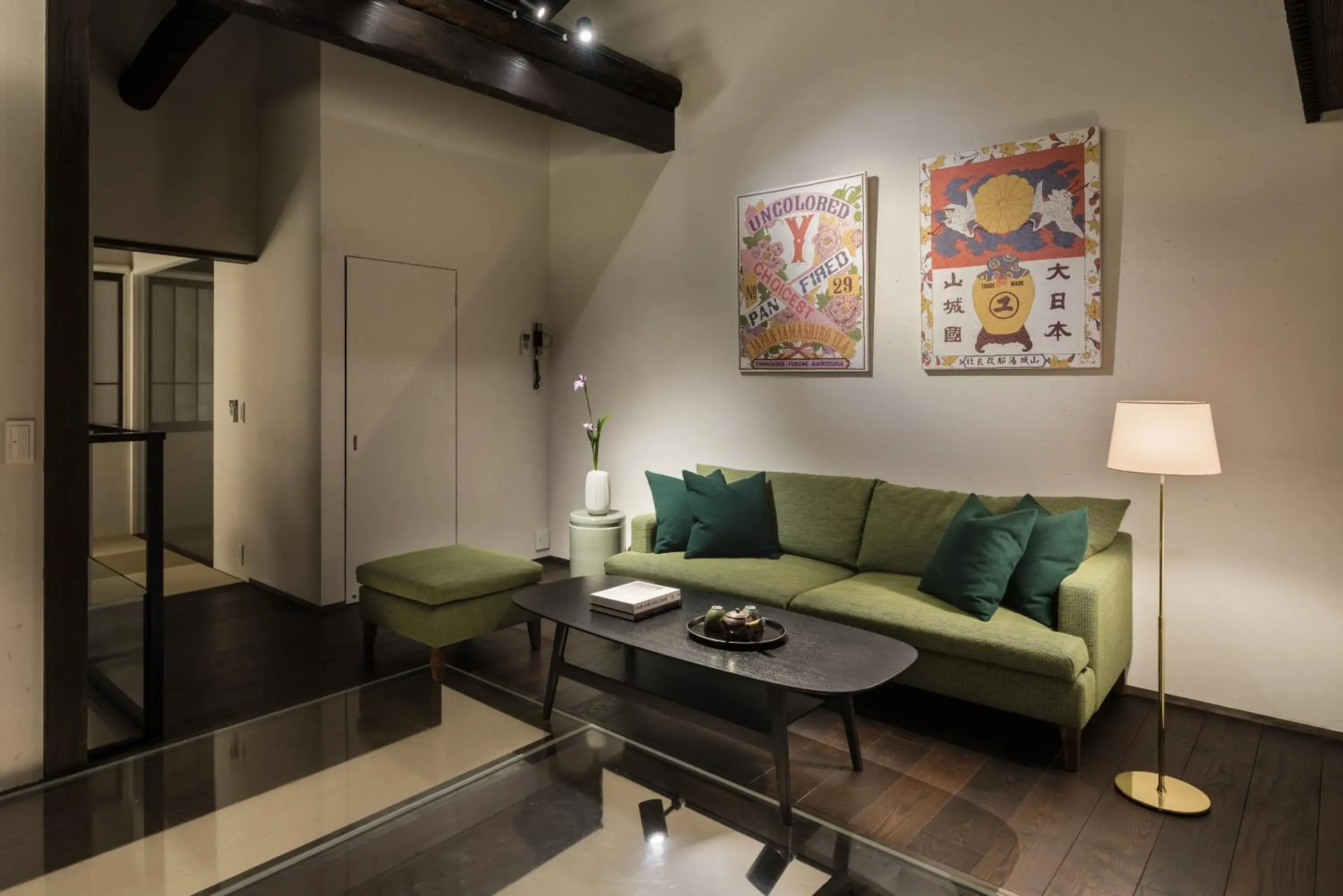 Seating area in Kiraku Kyoto Honmachi Seating area in Kiraku Kyoto Honmachi