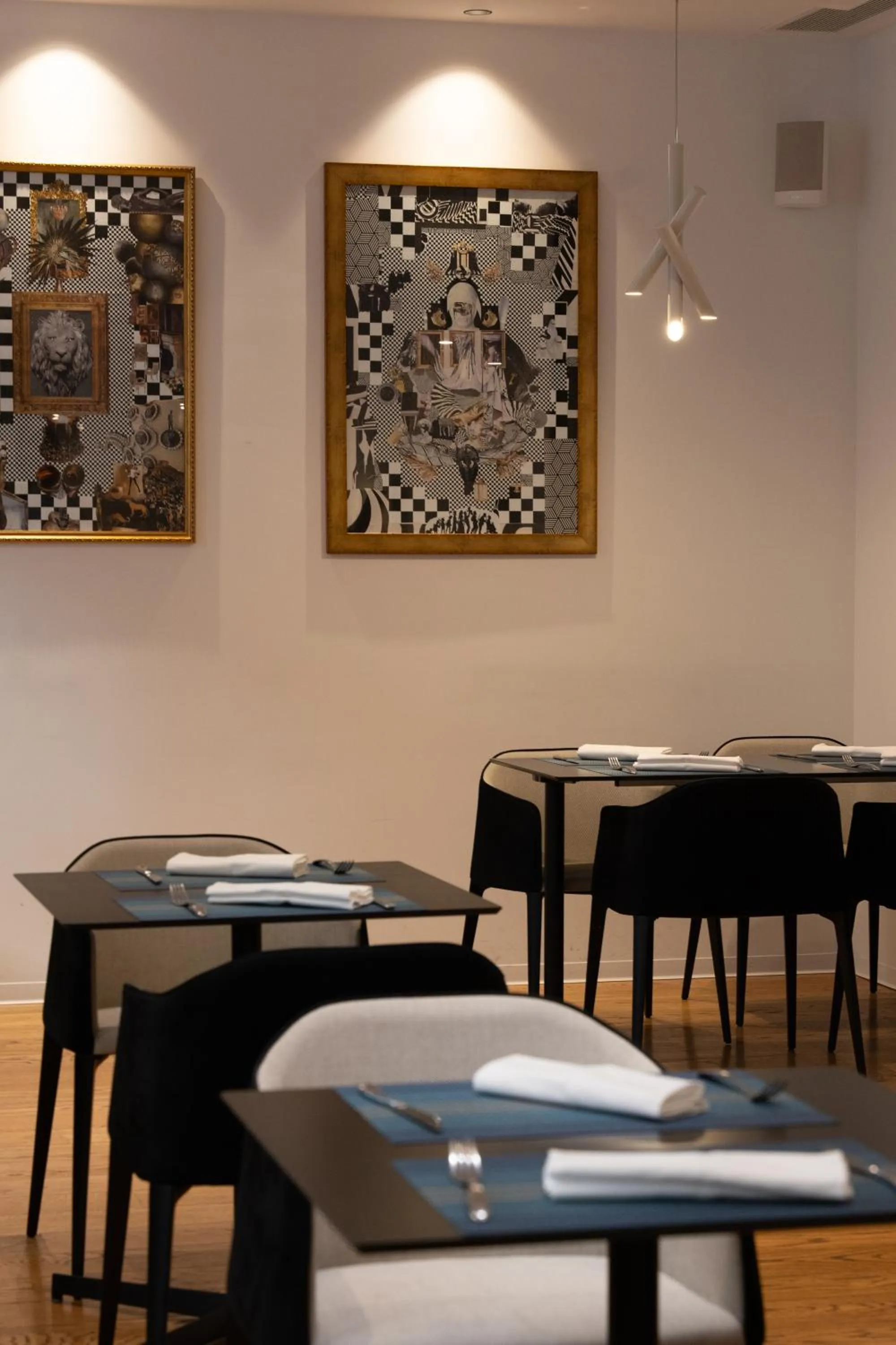 Restaurant/places to eat in Boutique Hotel Museum