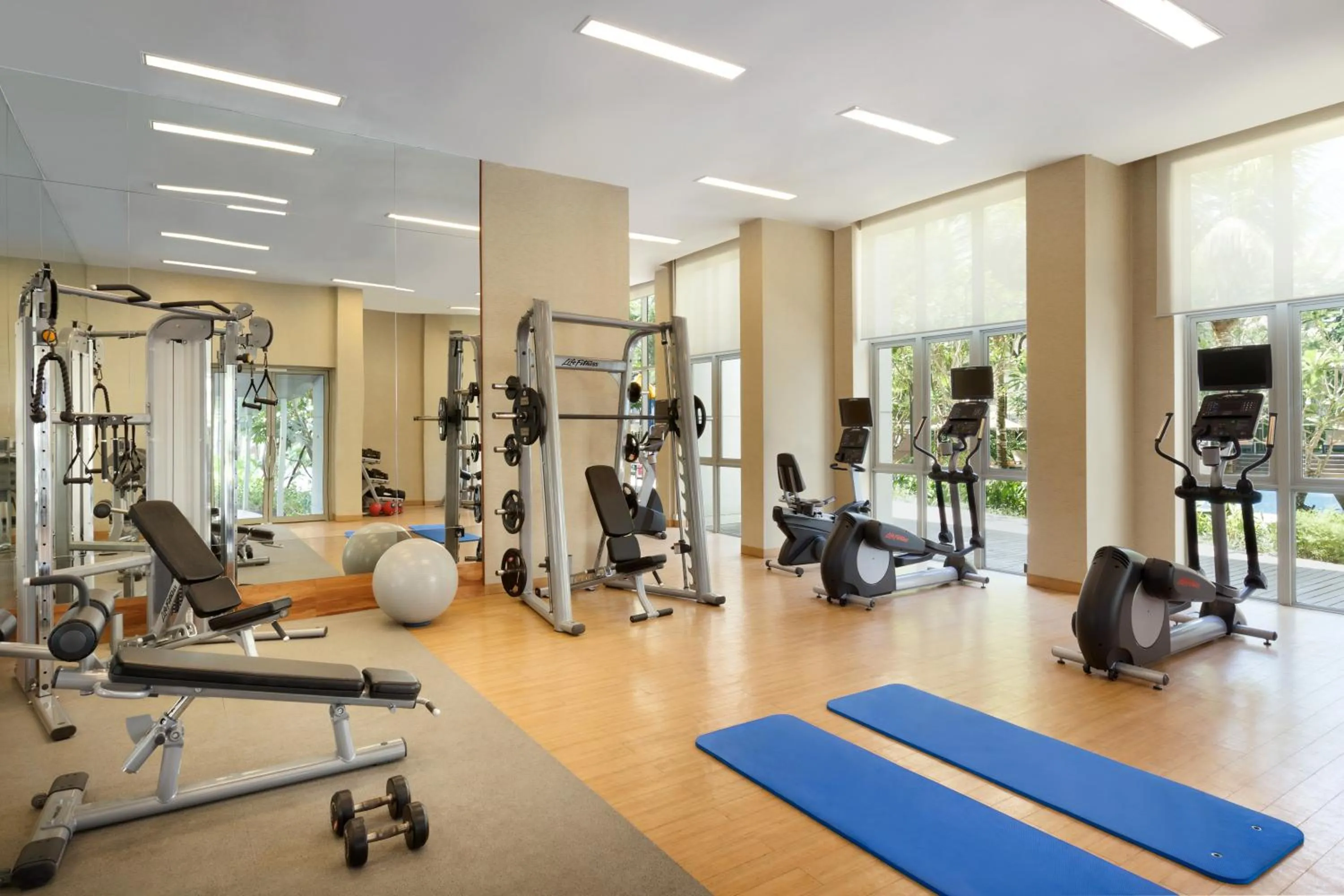 Fitness centre/facilities in Shangri-La Serviced Apartments, Yangon
